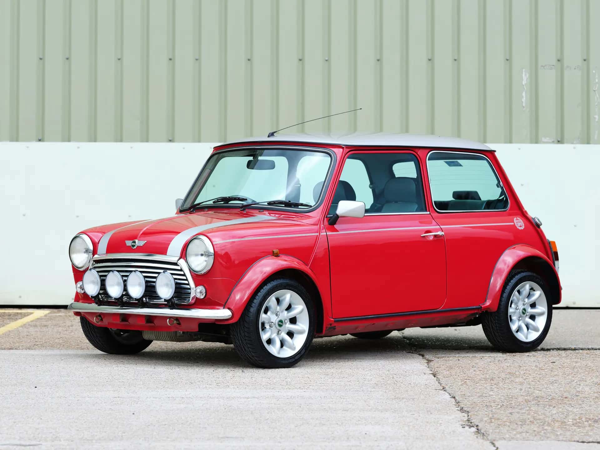 2001 Rover Mini Cooper Sport 500 sold for £31,050