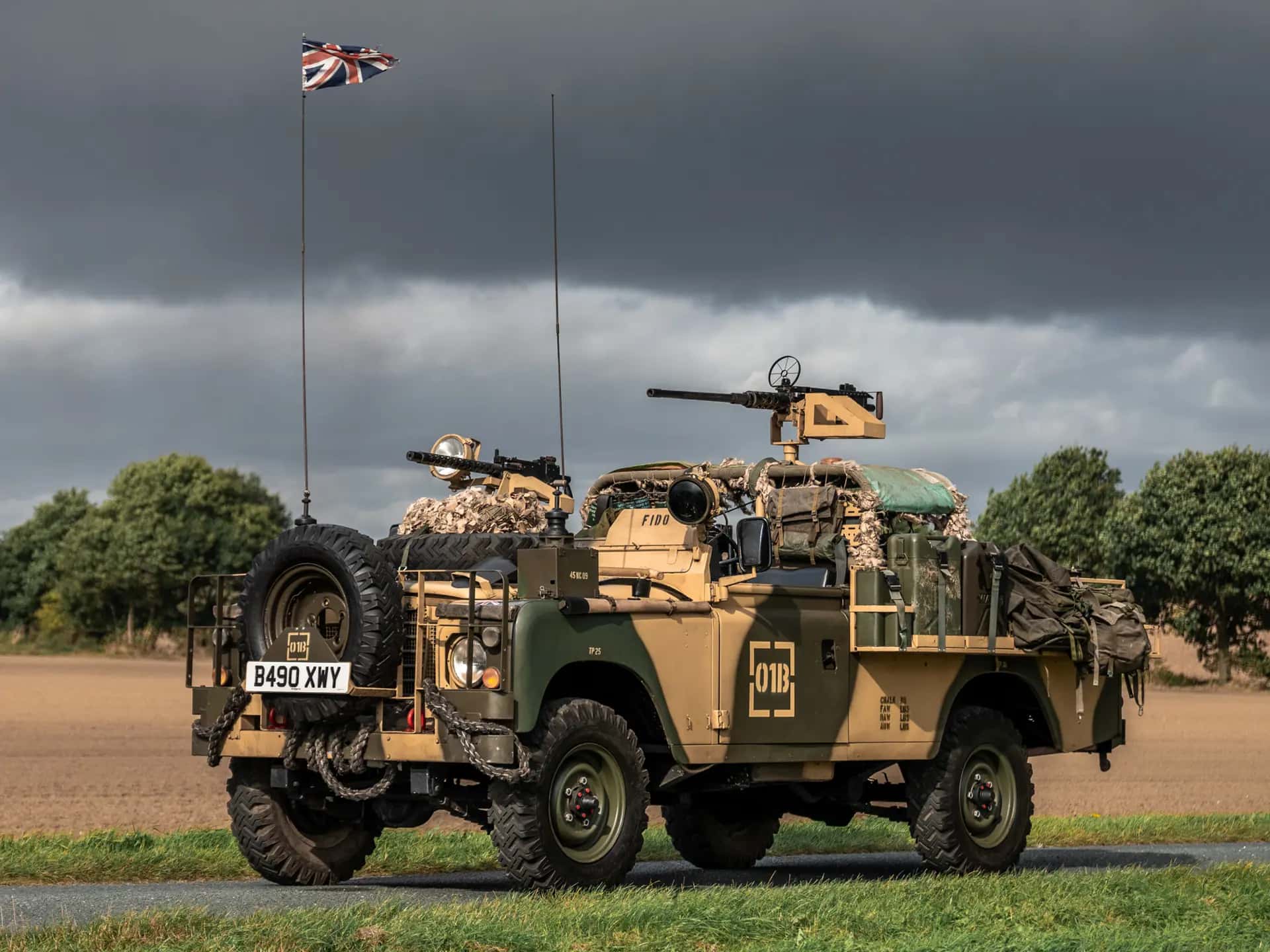 1984 Land Rover Series III 109 Military-Style sold for £11,000