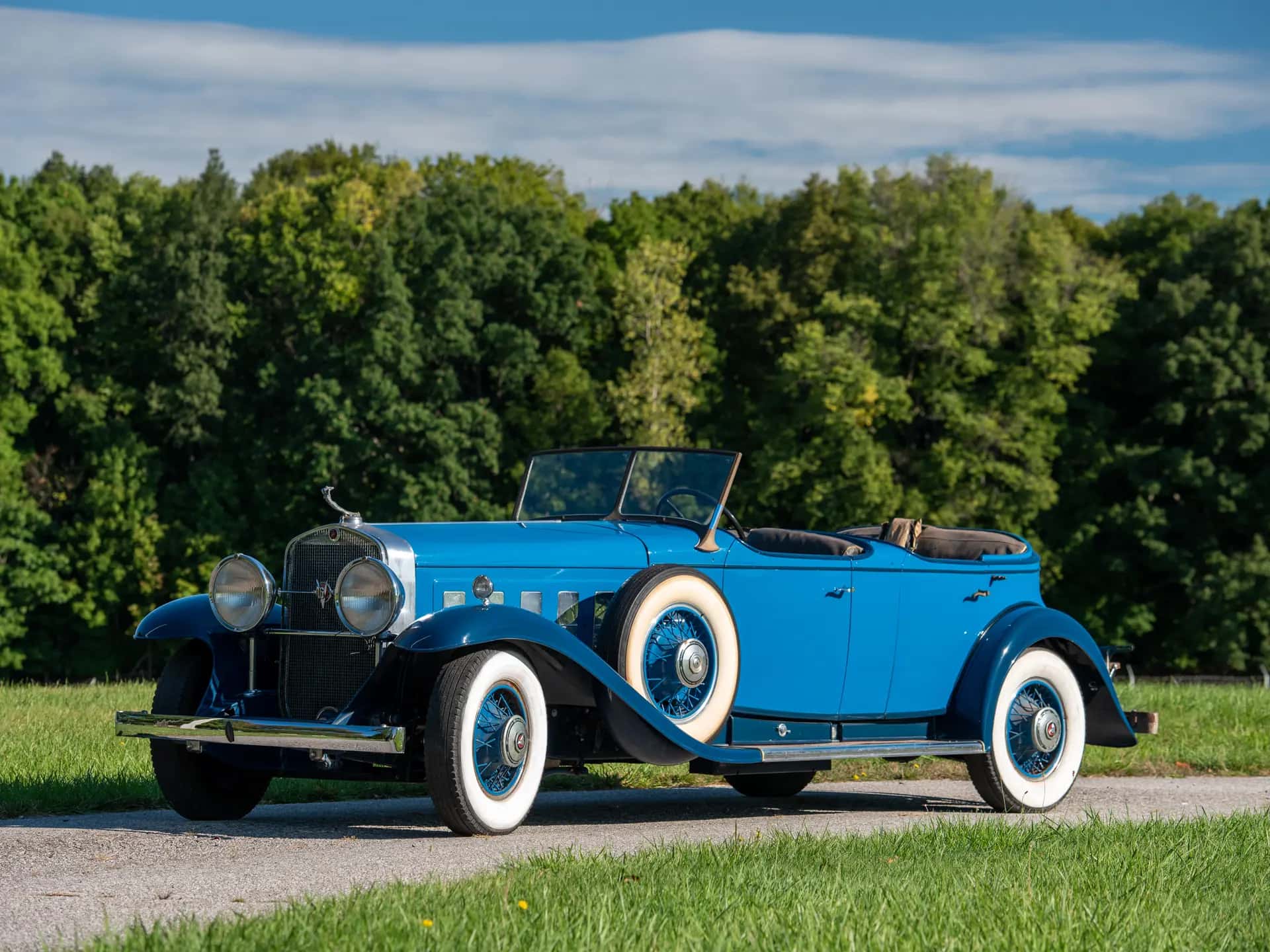 1931 Cadillac V-16 Sport Phaeton sold for $242,000