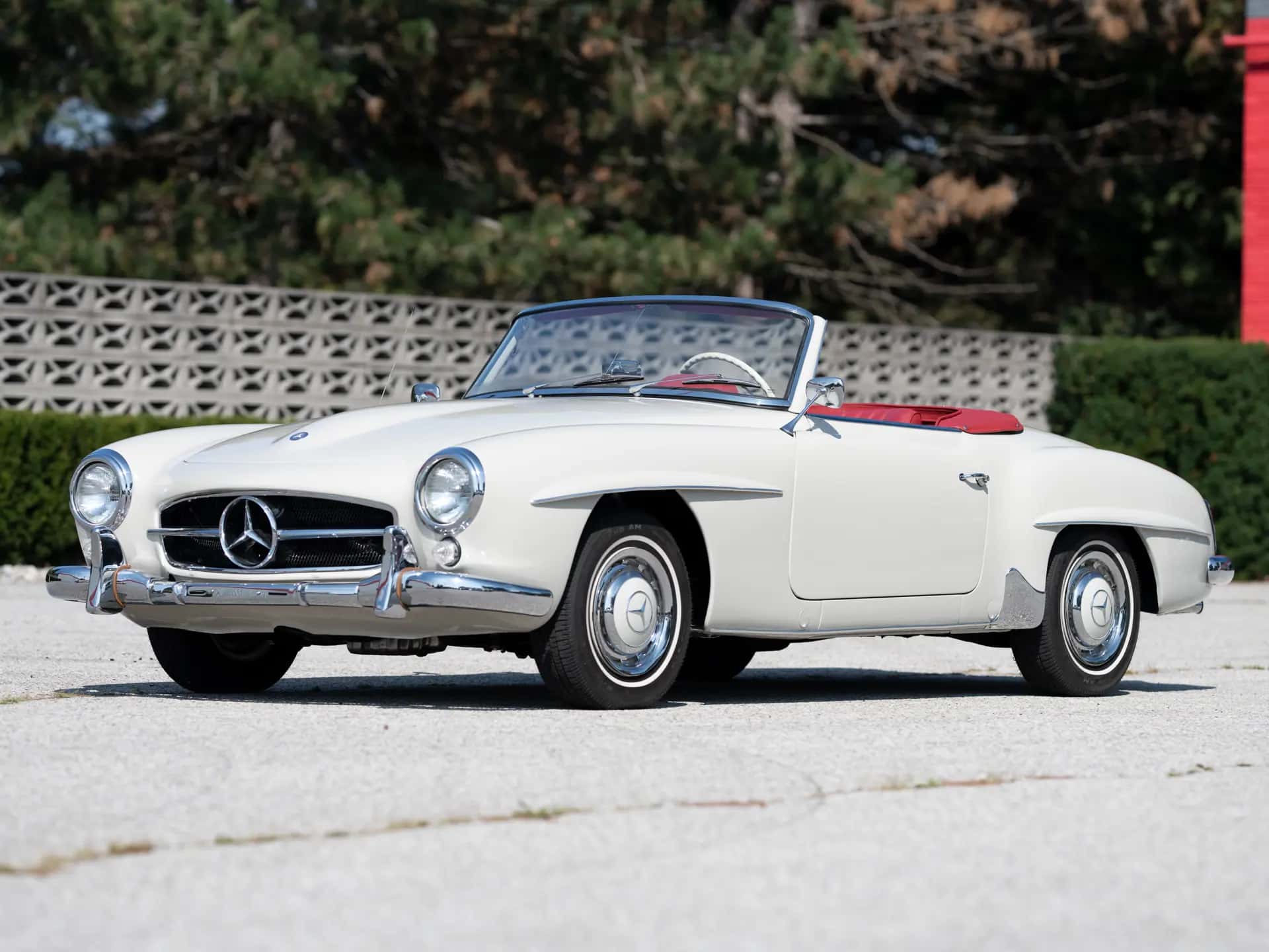 1962 Mercedes-Benz 190 SL sold for $93,500