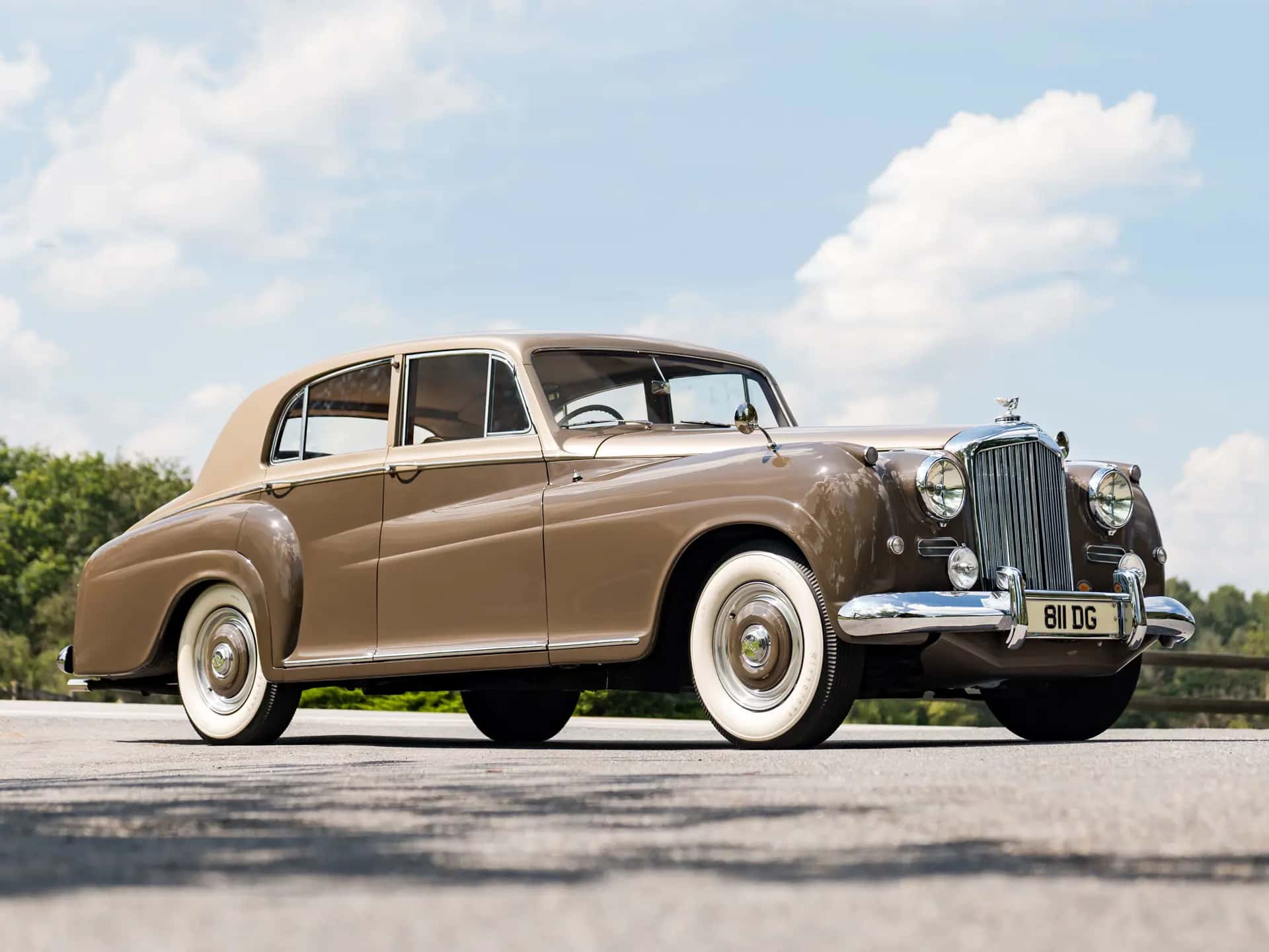 1954 Bentley R-Type Saloon sold for $63,800