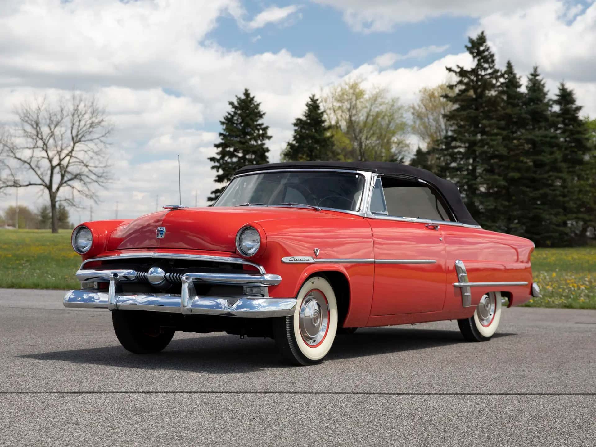 1953 Ford Crestline Sunliner sold for $22,000