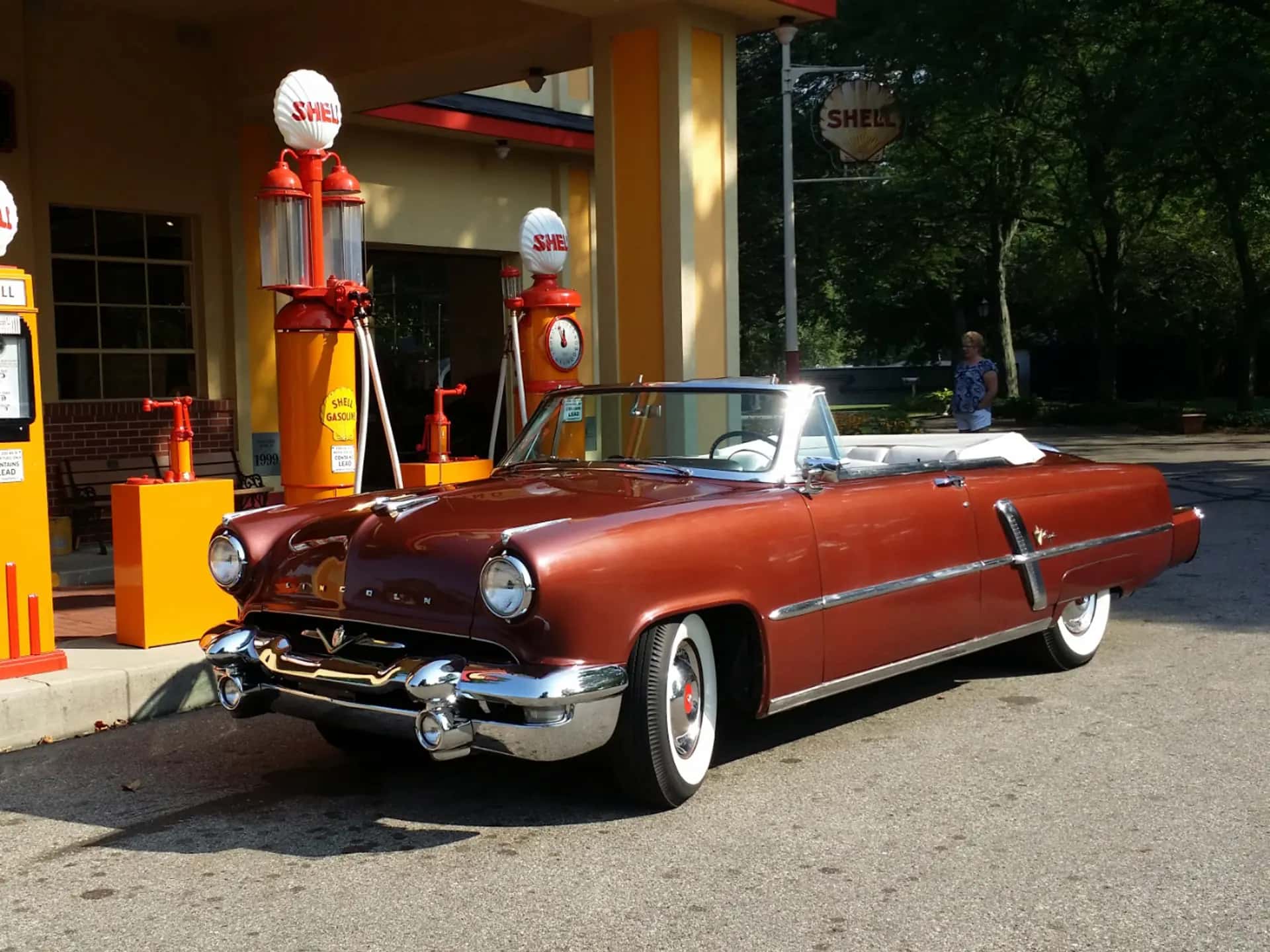 1953 Lincoln Capri Convertible 50th Anniversary Edition sold for $15,950