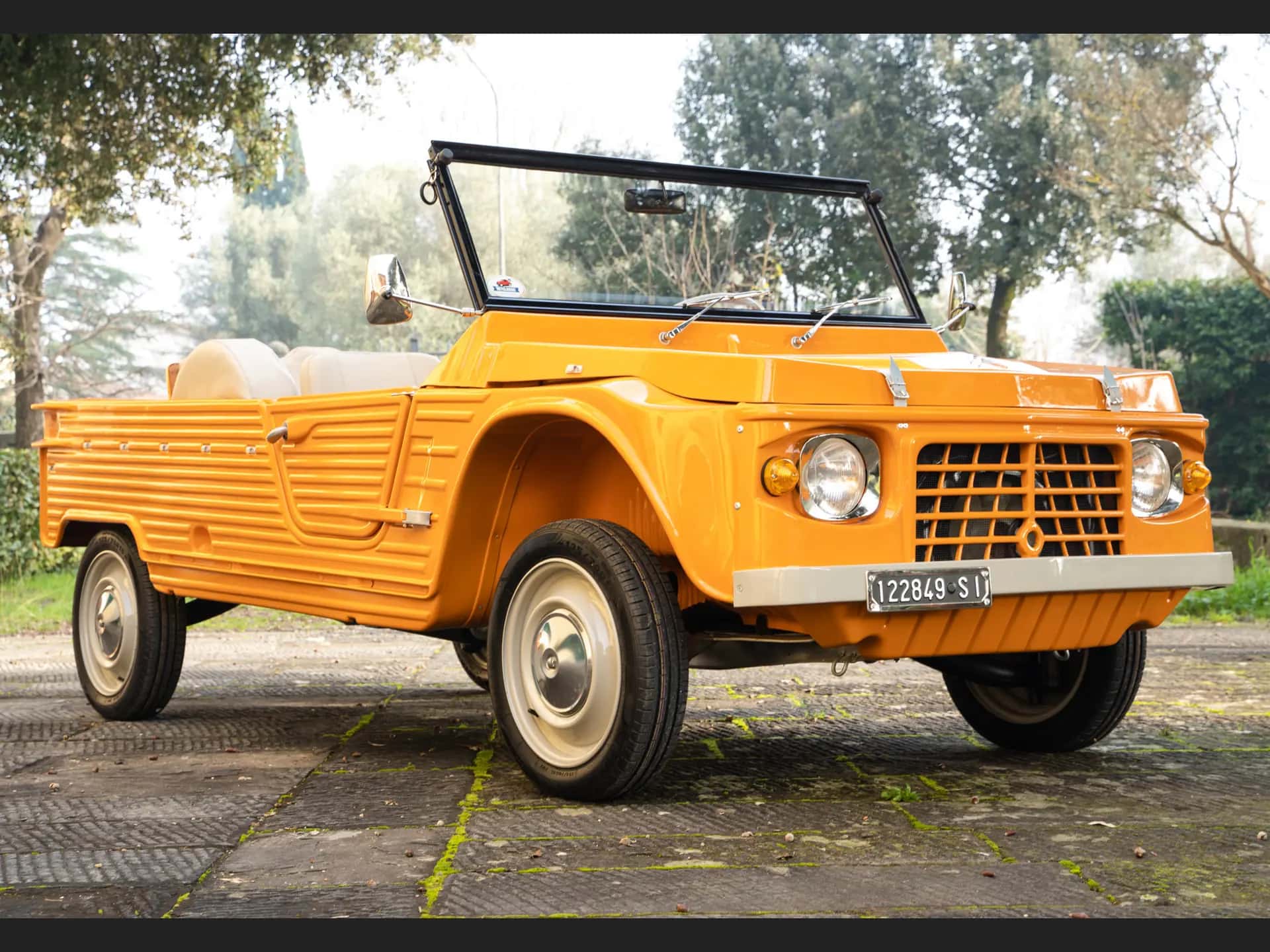 1972 Citroen Méhari sold for $33,000