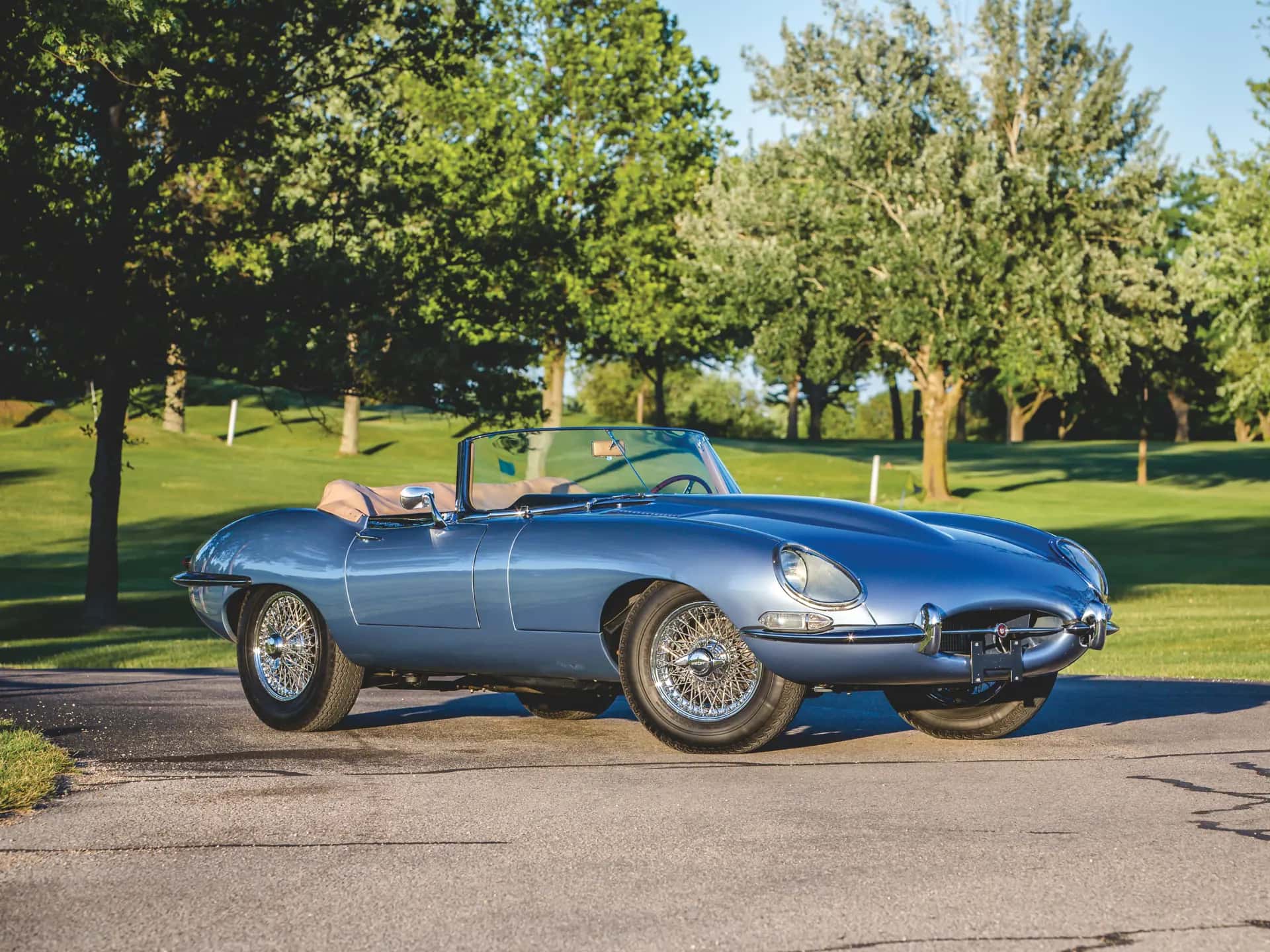 1965 Jaguar E-Type Series 1 4.2-Litre Roadster sold for $176,000