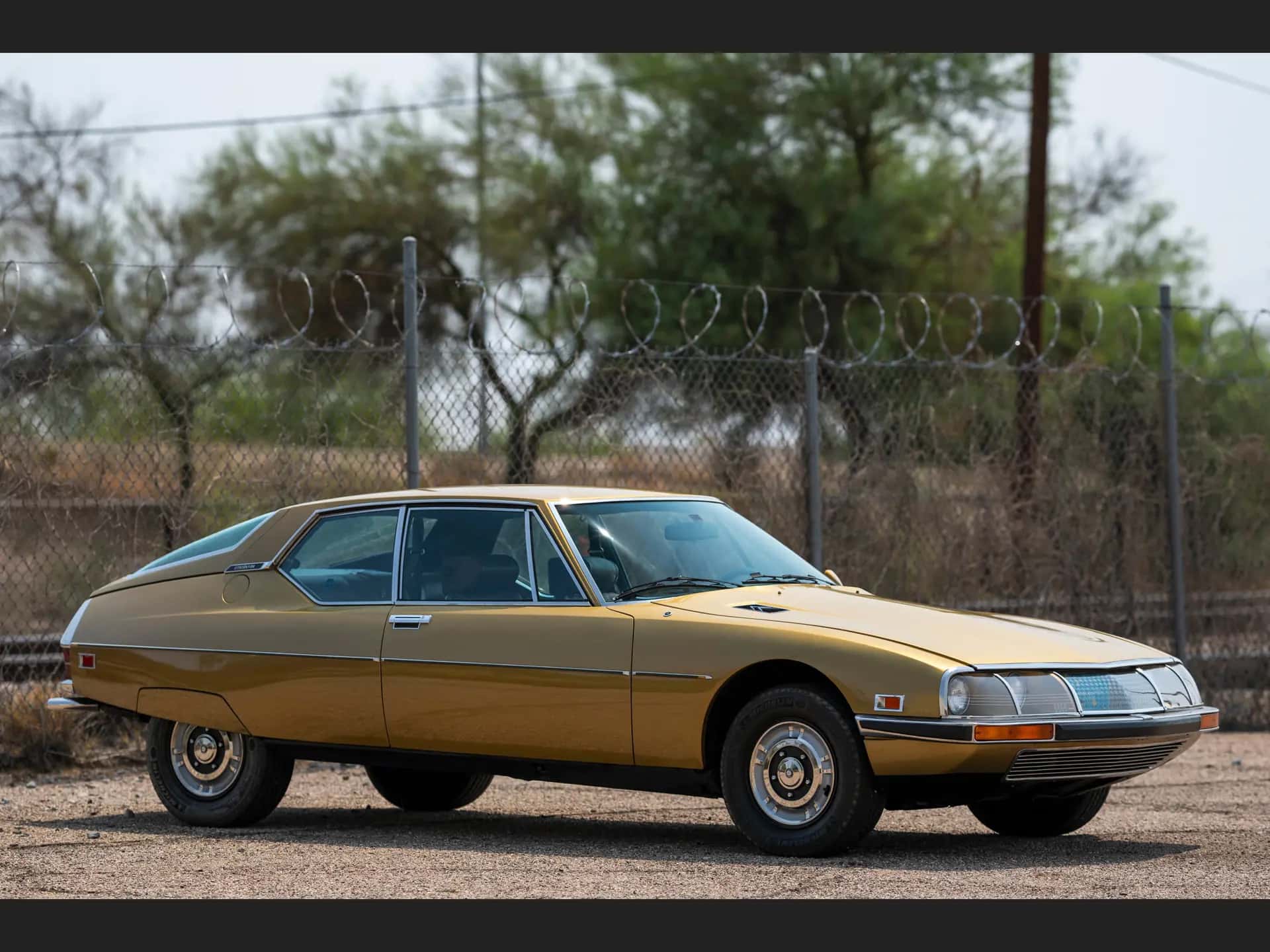 1972 Citroen SM sold for $24,200