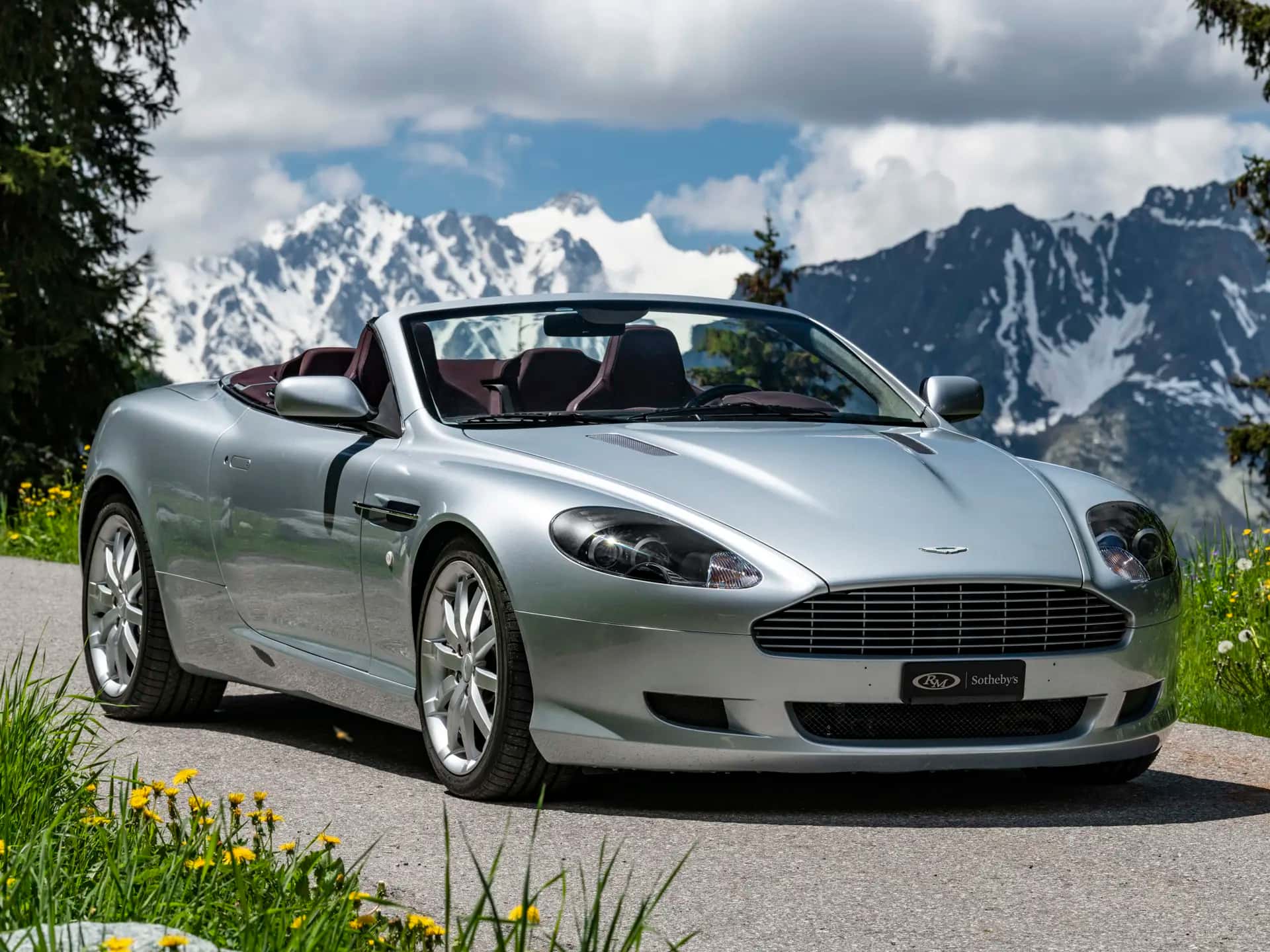 2005 Aston Martin DB9 Volante sold for $44,000