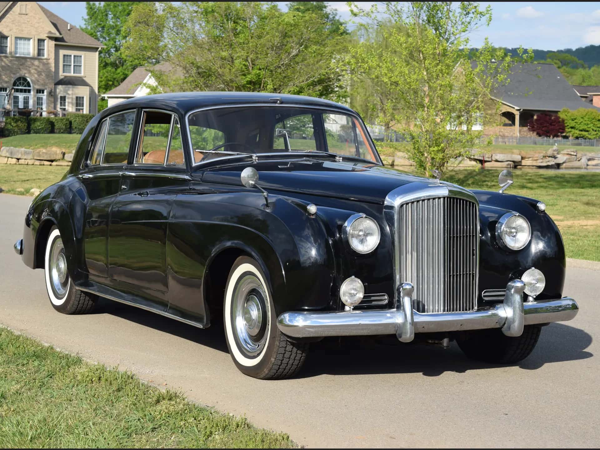 1958 Bentley S1 Saloon sold for $26,950