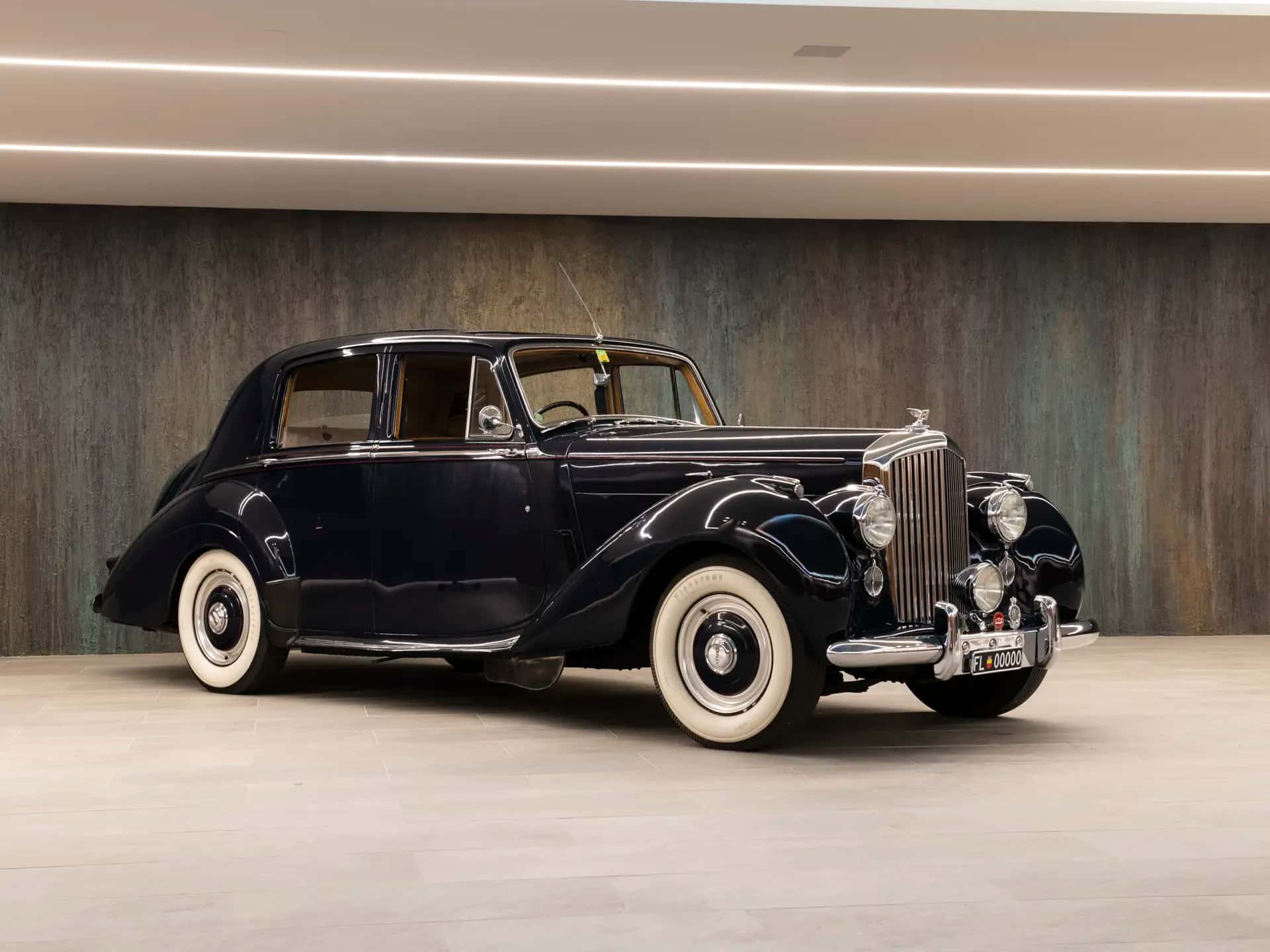 1953 Bentley R-Type Saloon sold for $74,750