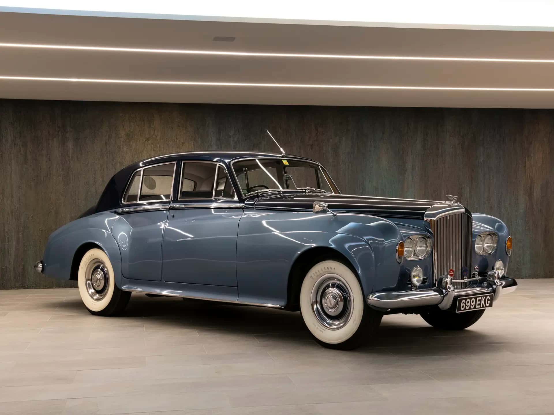 1963 Bentley S3 Saloon sold for $80,500