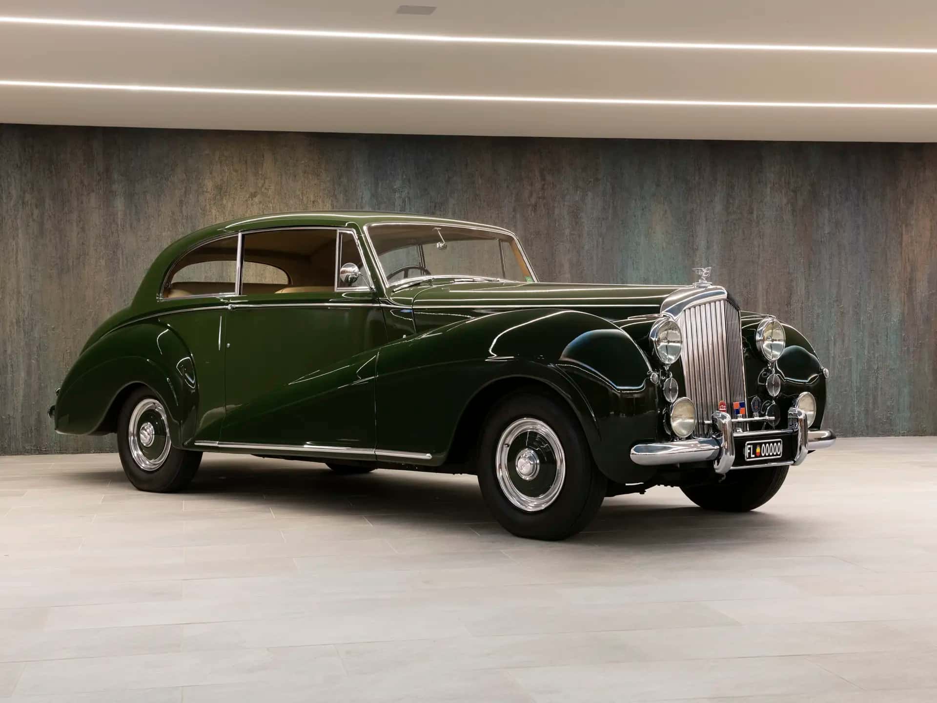 1952 Bentley Mark VI Saloon Coupé sold for $207,000