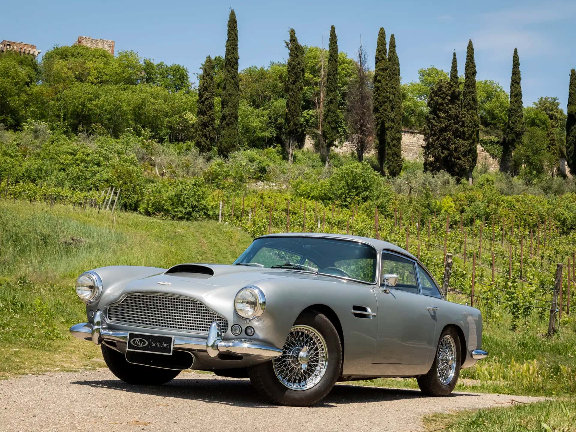 1960 Aston Martin DB4 Series II sold for €455,000