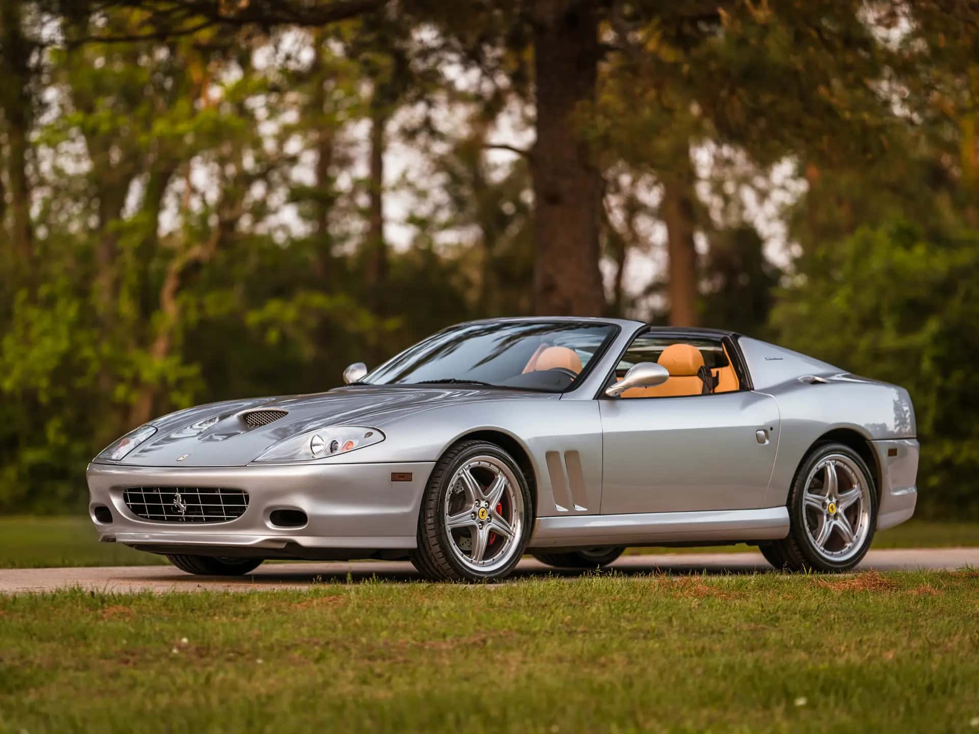 2005 Ferrari Superamerica sold for $268,800