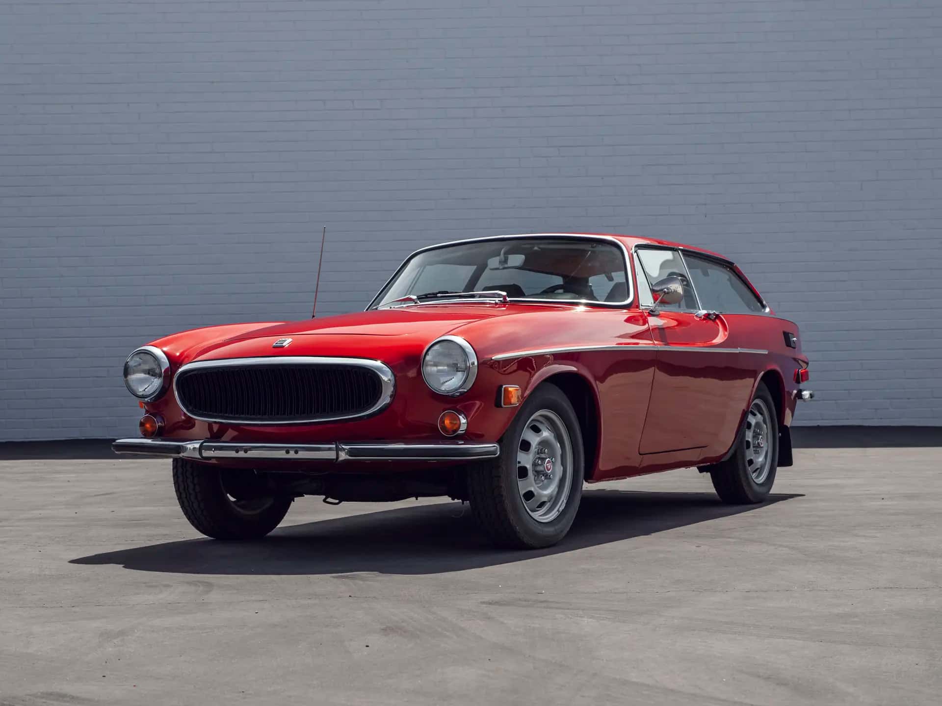 1972 Volvo P1800 ES sold for $17,600