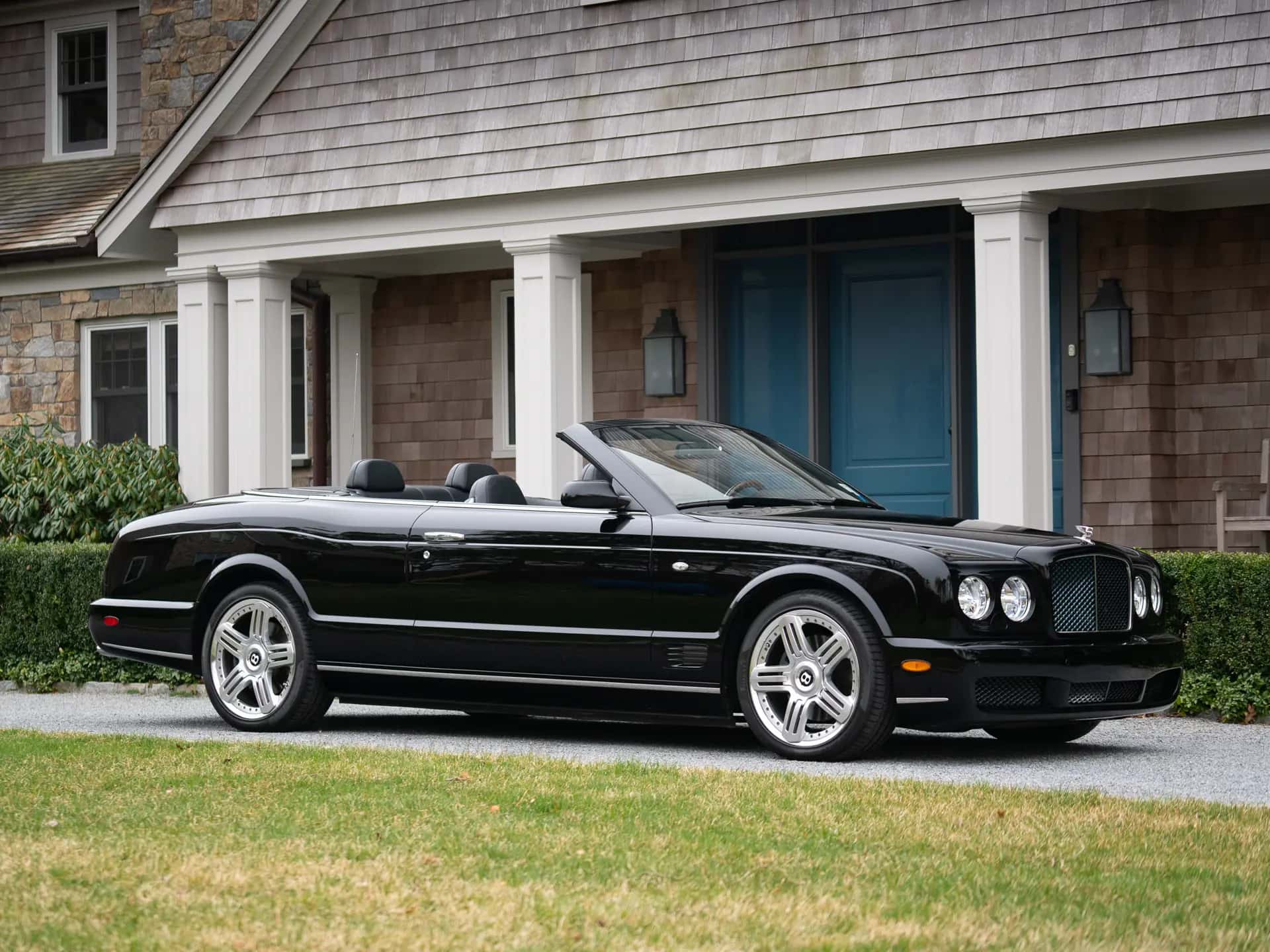 2010 Bentley Azure T sold for $0