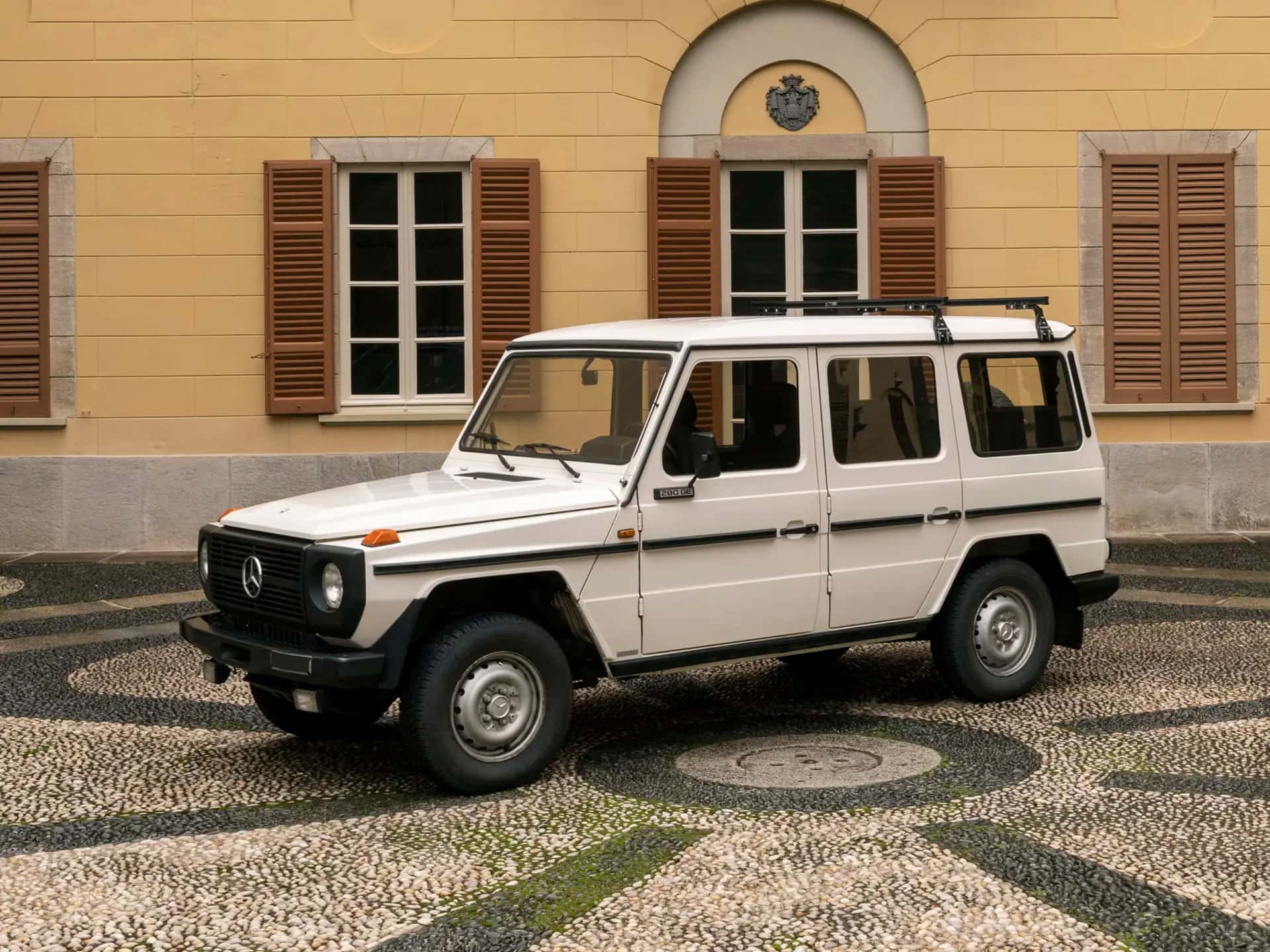 1980 Mercedes-Benz 280 GE Long Wheelbase sold for €37,400