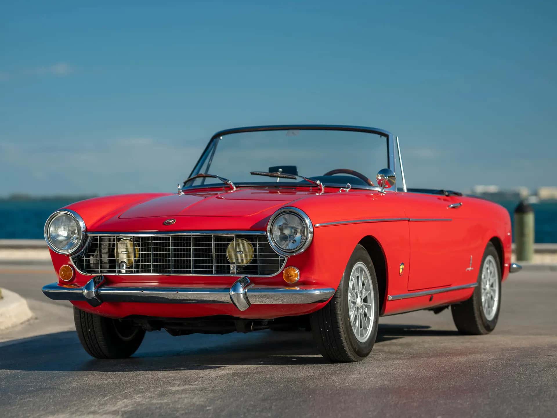 1965 Fiat 1500 Spider sold for $33,000
