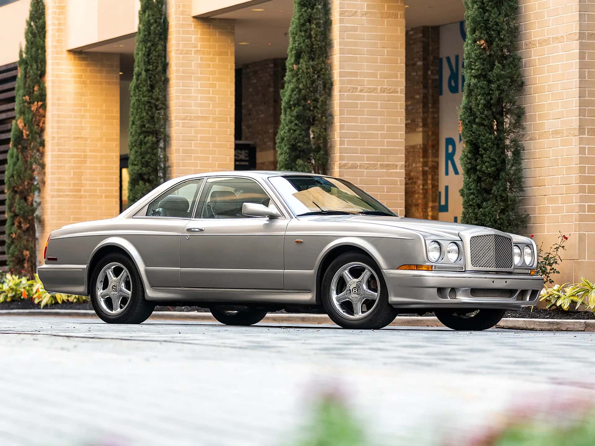 2001 Bentley Continental T Mulliner sold for $0