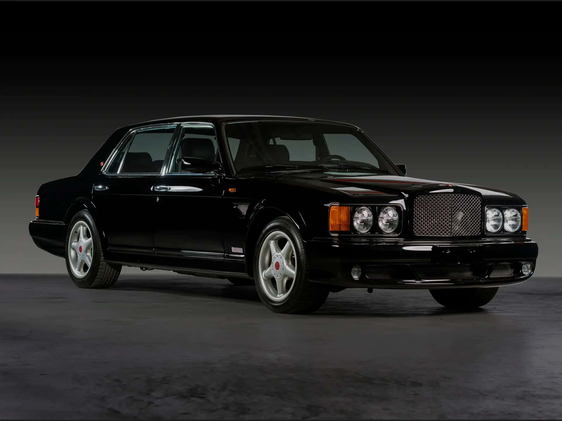 1999 Bentley Turbo RT Mulliner sold for $134,400
