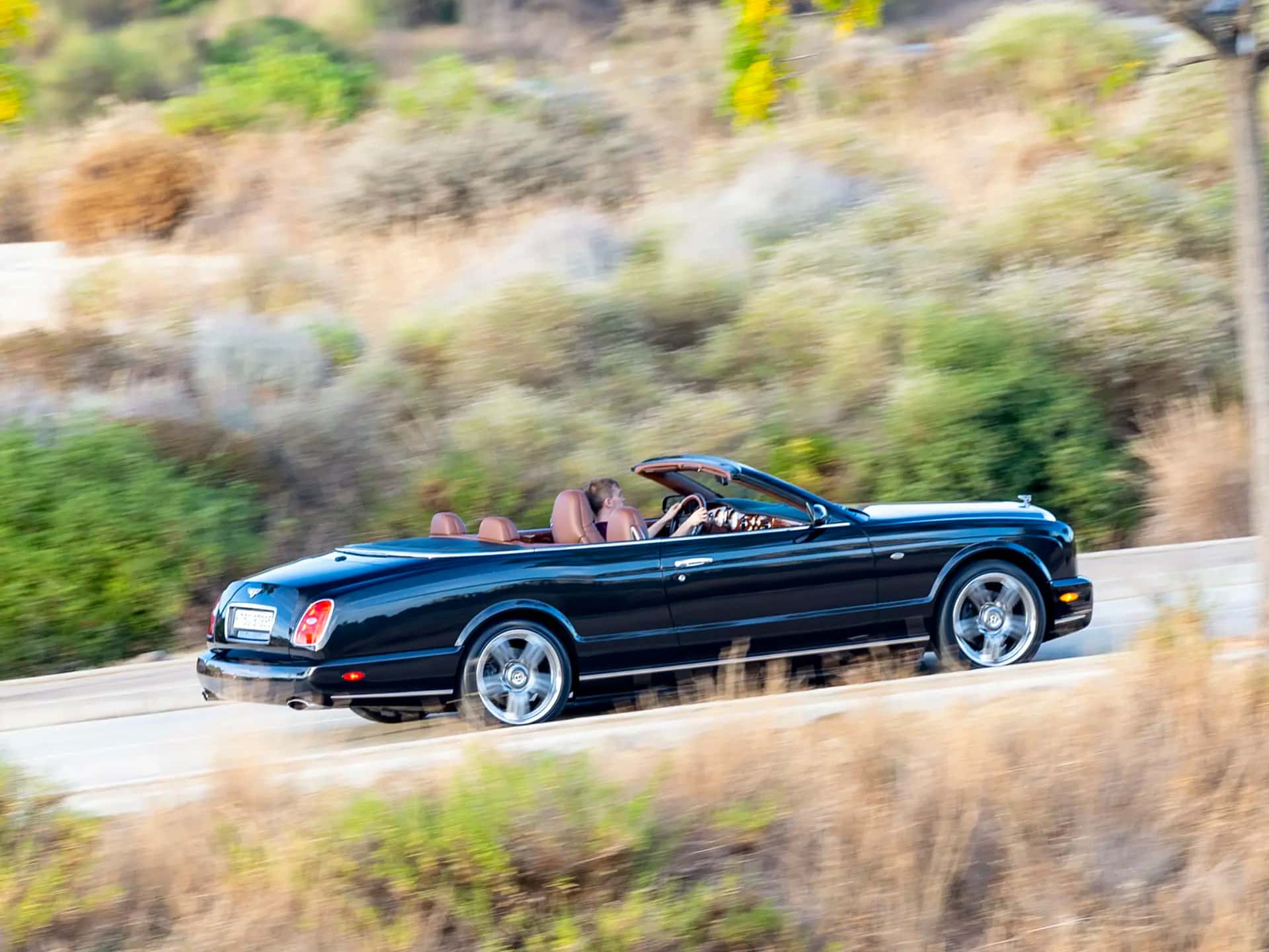 2009 Bentley Azure sold for $151,200