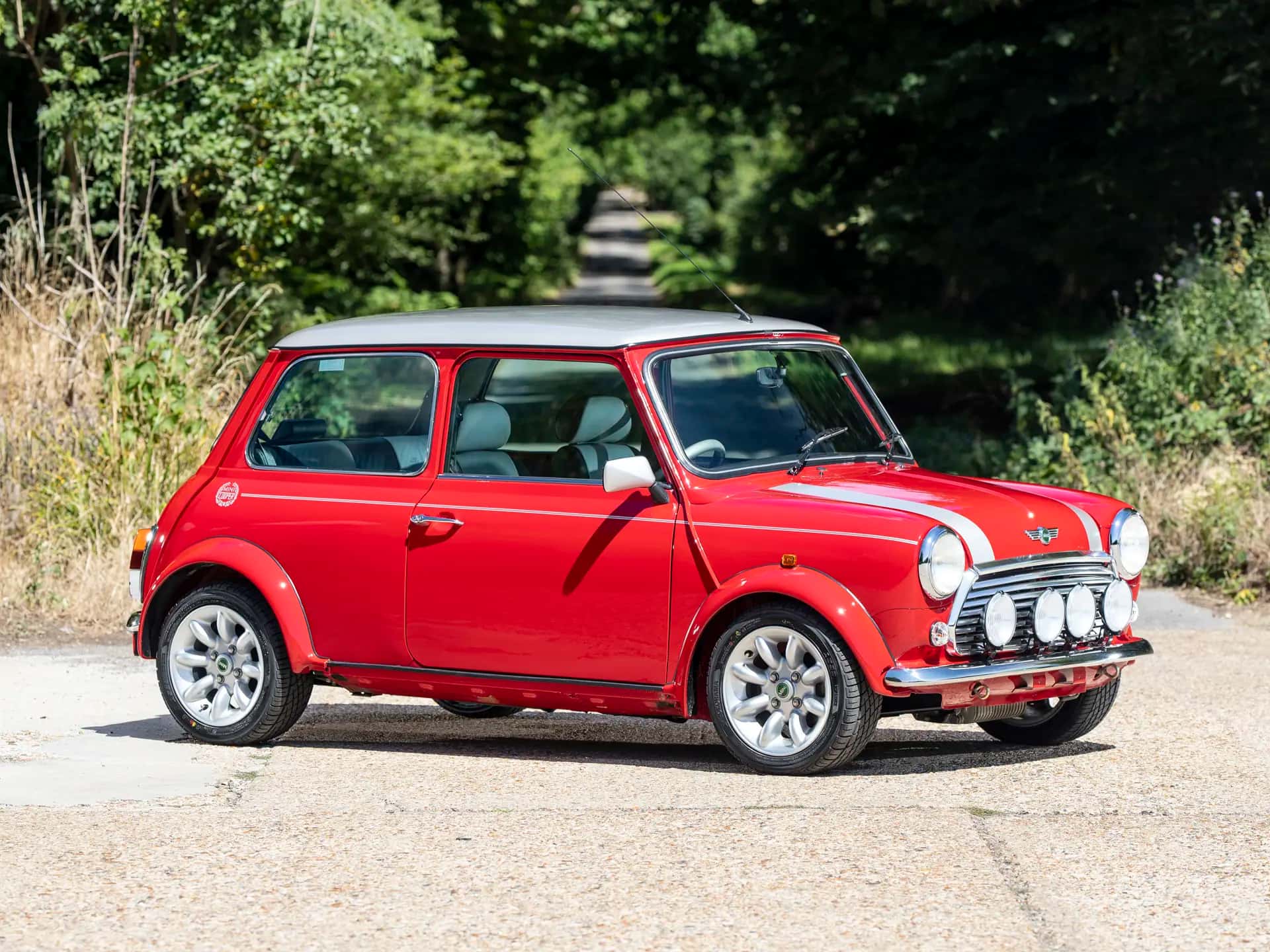 2001 Rover Mini Cooper Sport 500 sold for £57,500