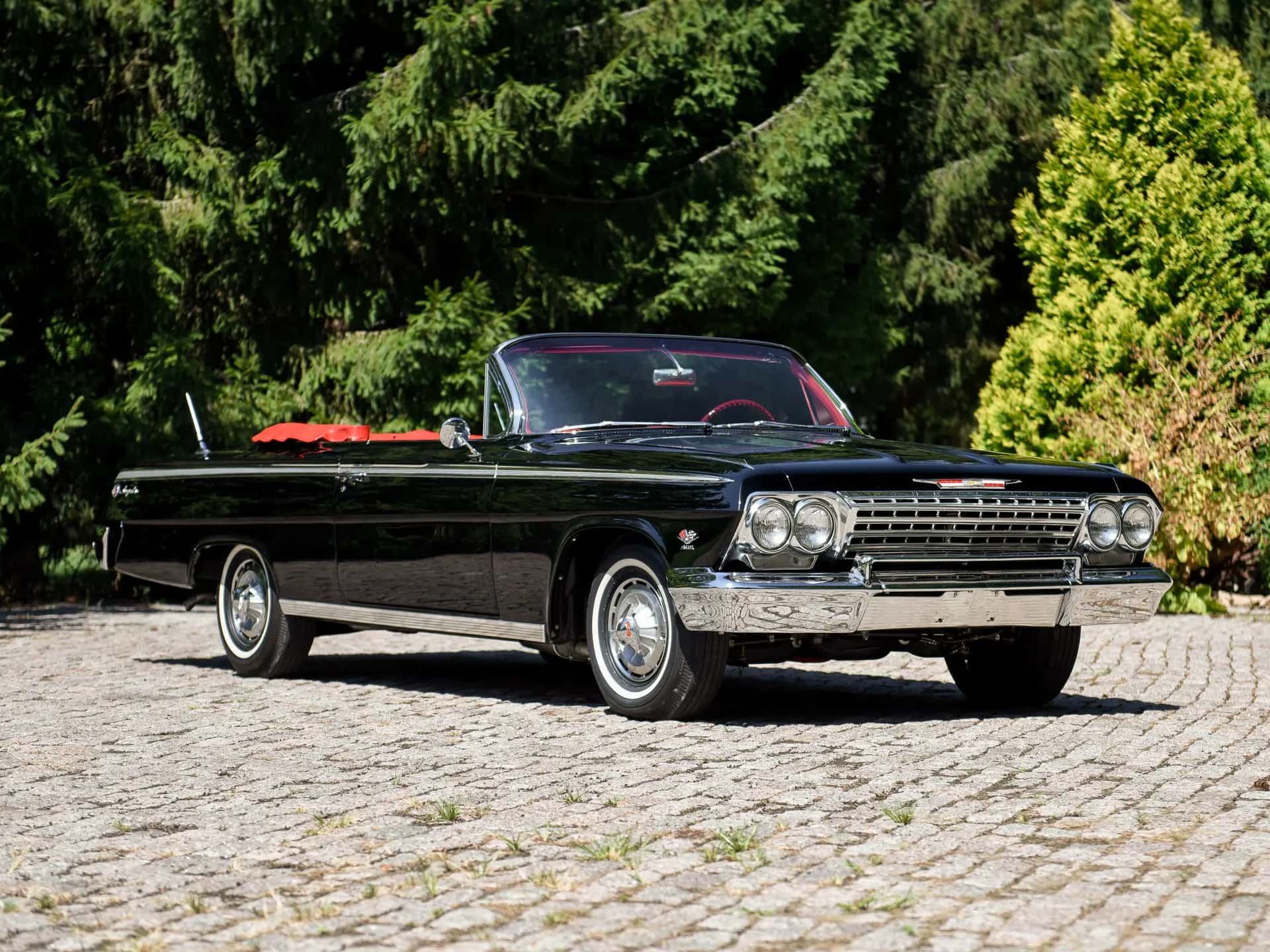 1962 Chevrolet Impala SS Convertible sold for $110,000