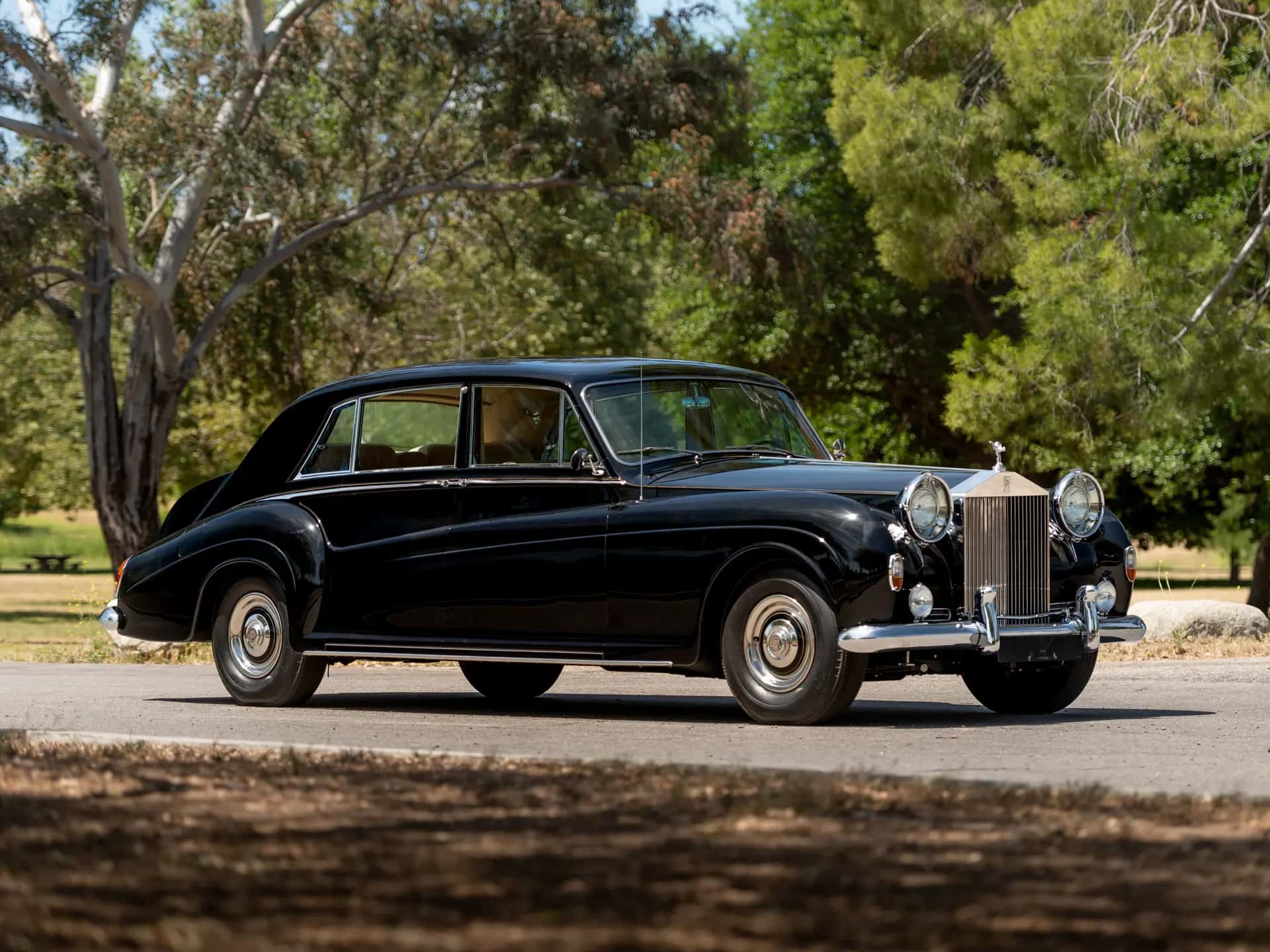 1967 Rolls-Royce Phantom V Touring Limousine sold for $179,200