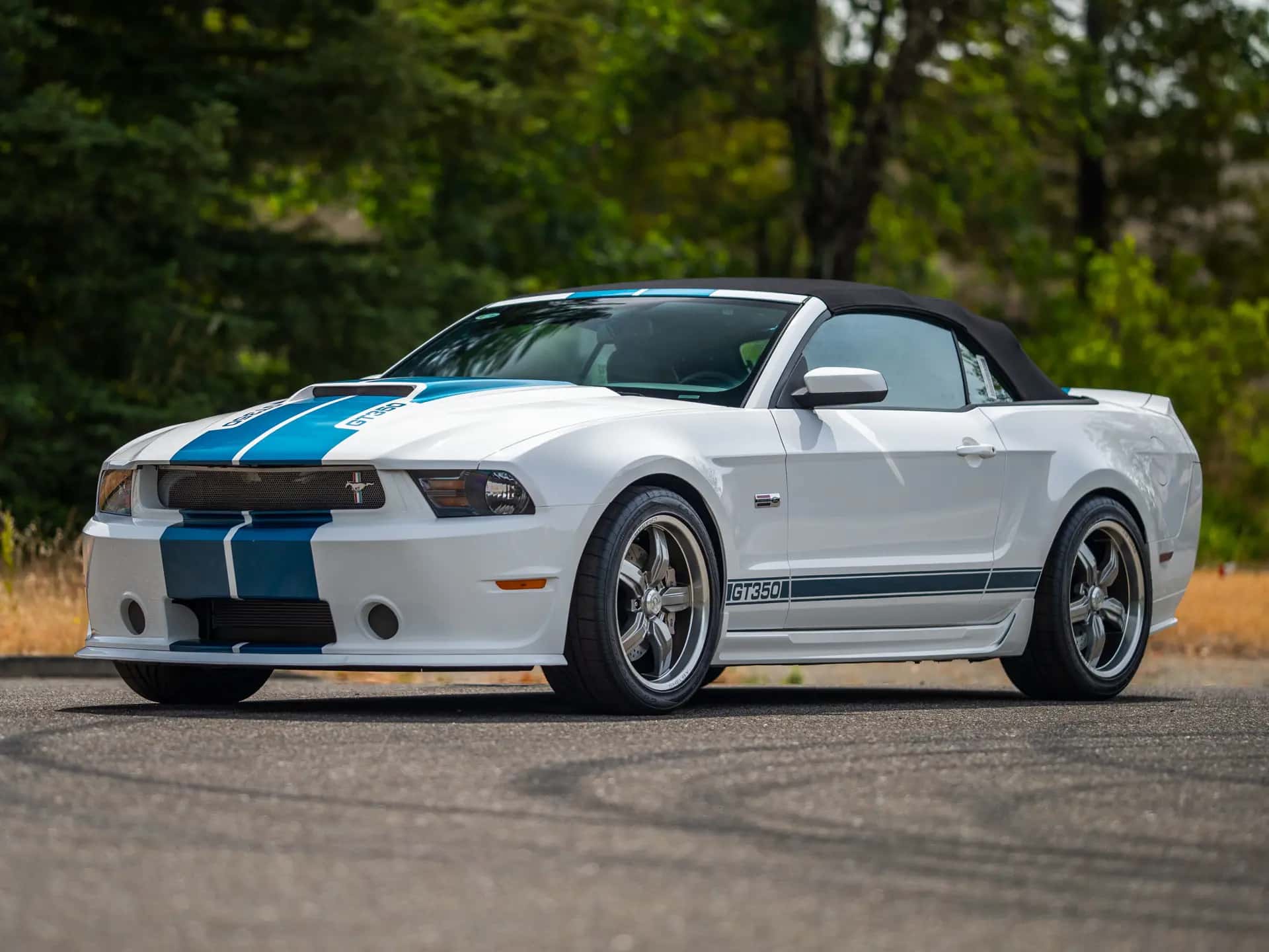 2012 Shelby GT350 Convertible sold for $112,000