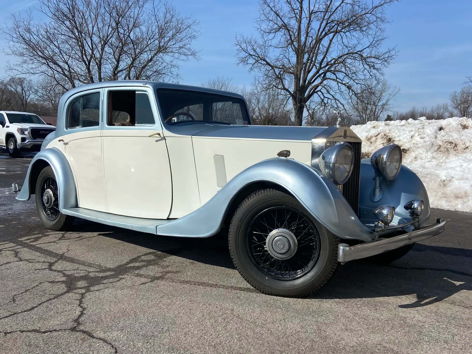 1936 Rolls-Royce 25/30 Saloon sold for $15,950