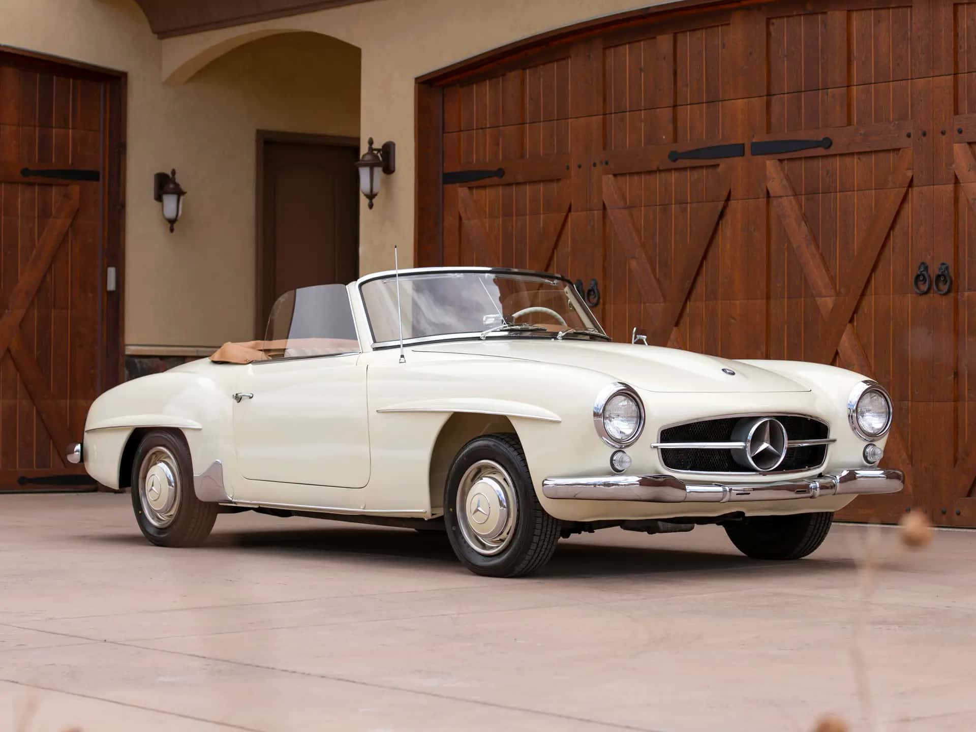 1961 Mercedes-Benz 190 SL sold for $93,500
