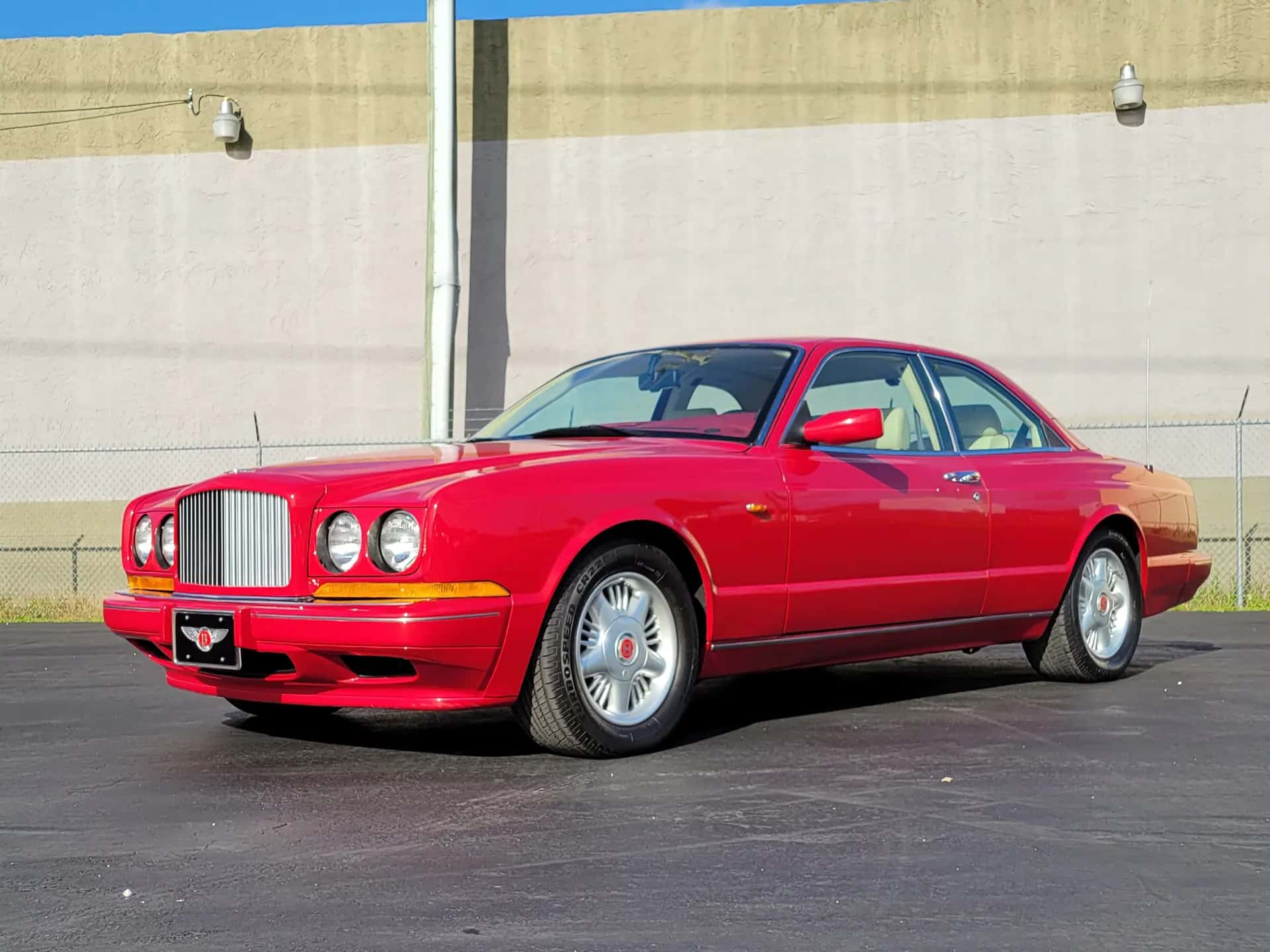 1996 Bentley Continental R sold for $69,300