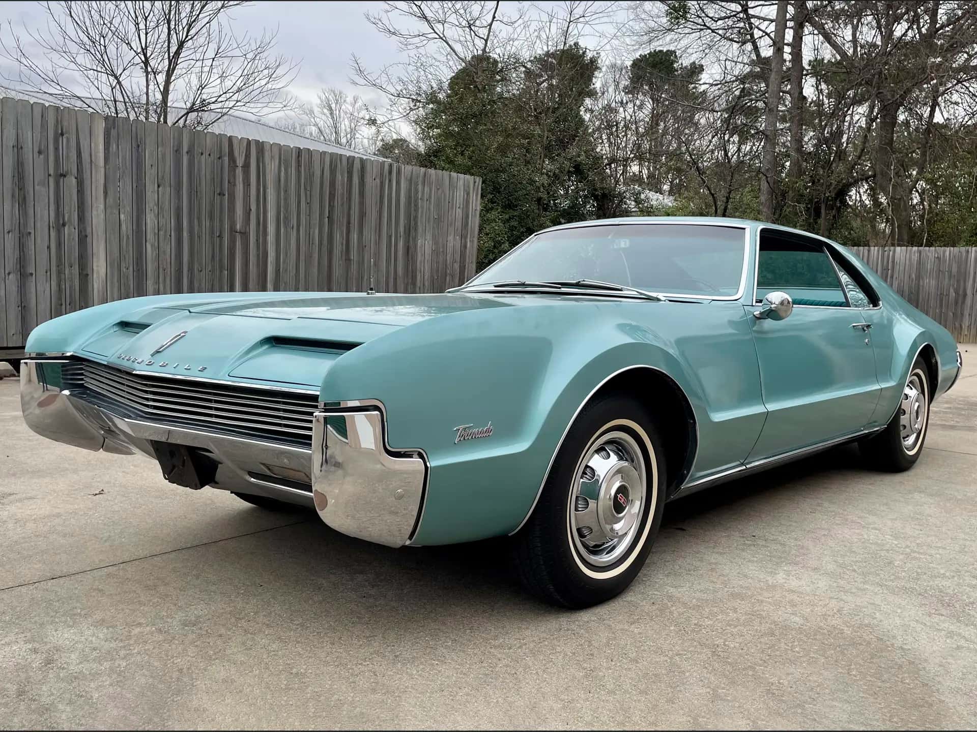 1966 Oldsmobile Toronado sold for $23,100