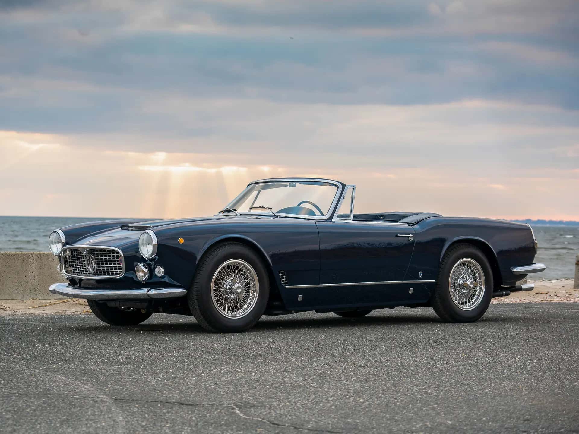 1961 Maserati 3500 GT Spyder sold for $896,000