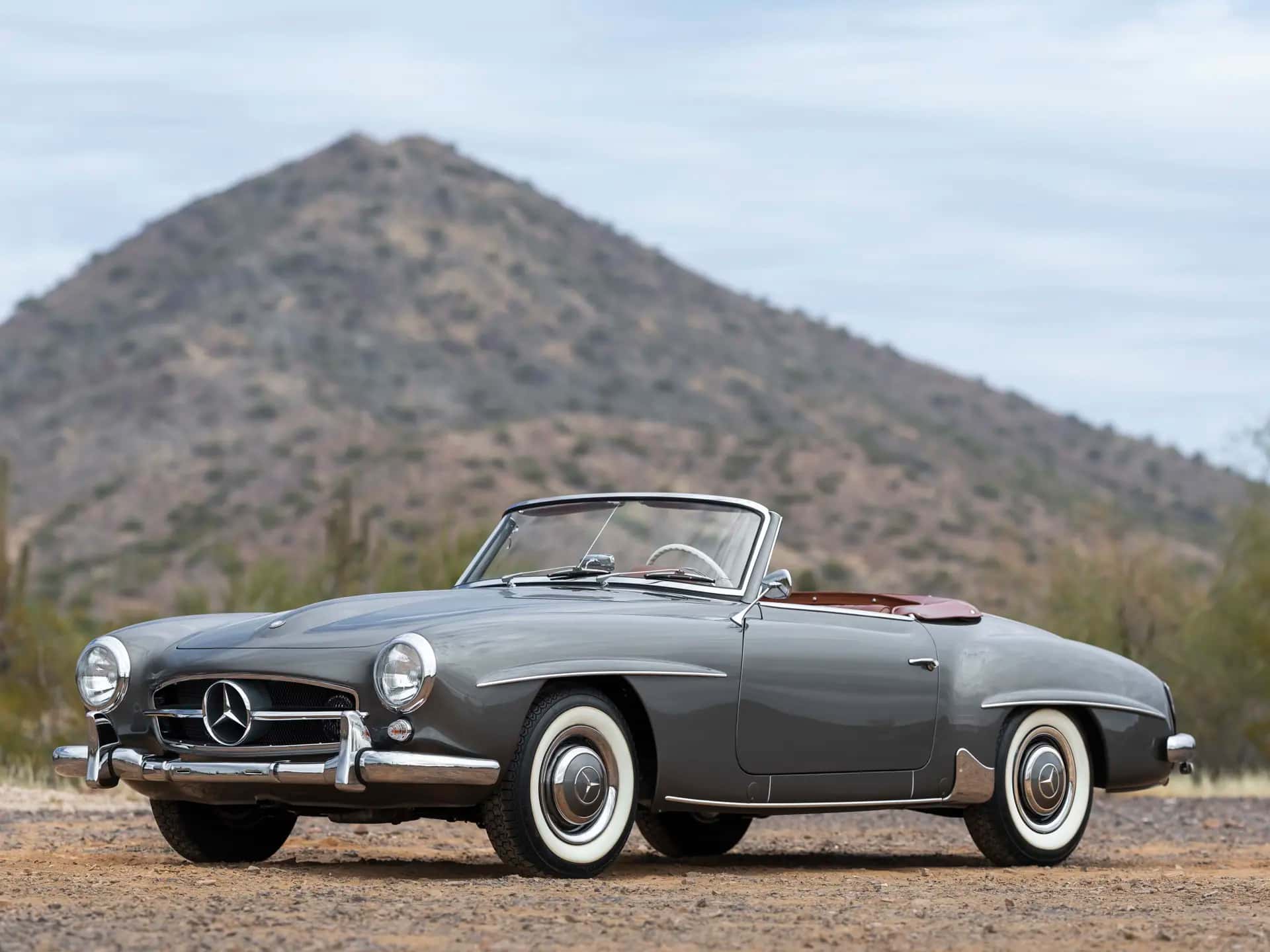 1962 Mercedes-Benz 190 SL sold for $340,500
