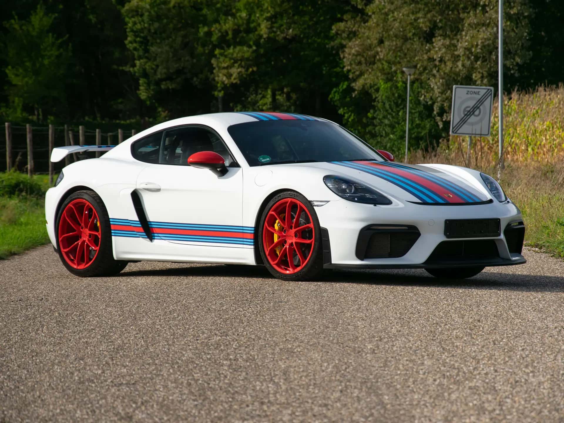 2022 Porsche 718 Cayman GT4 sold for €86,250