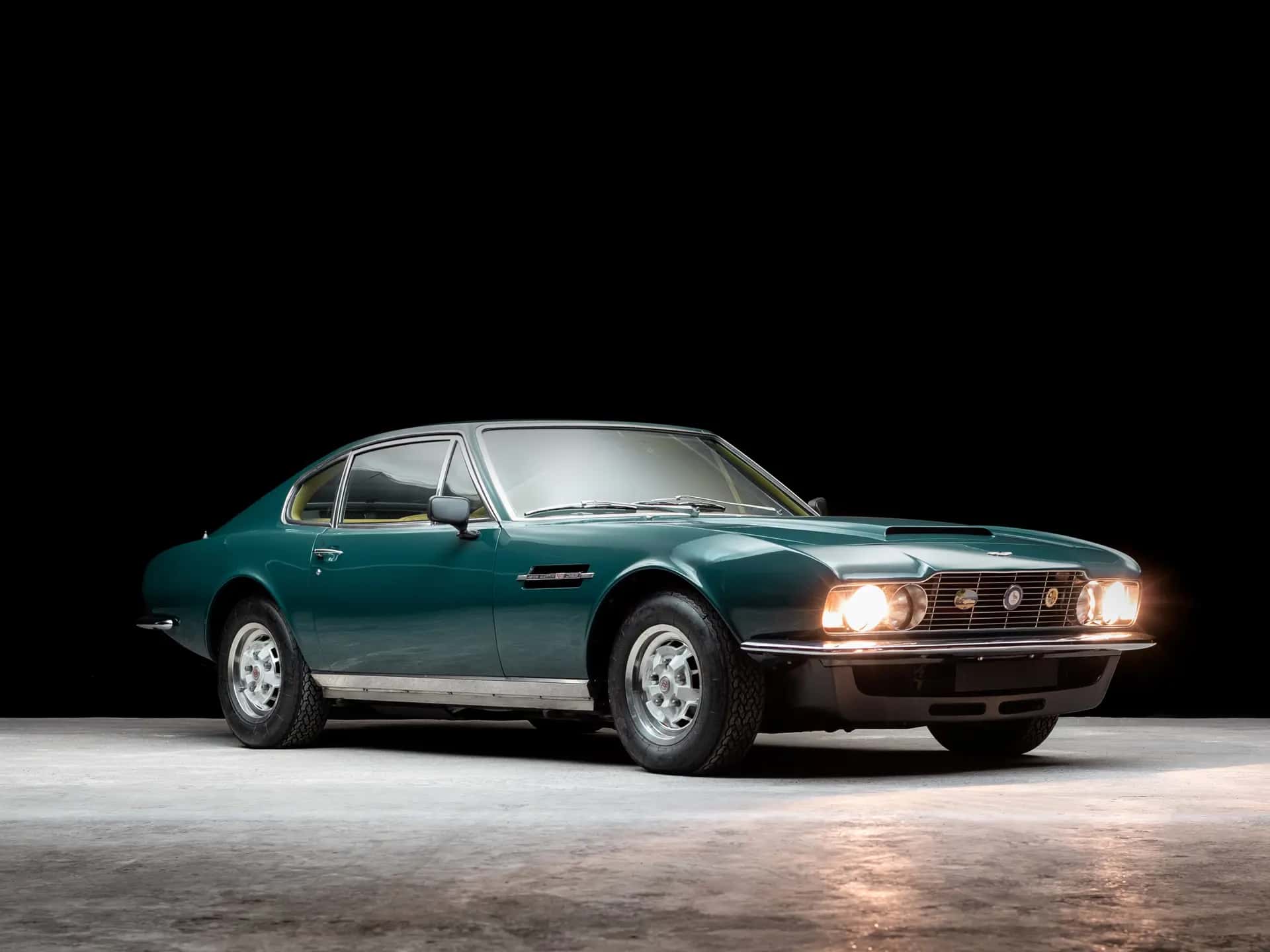 1972 Aston Martin DBS V8 sold for €78,200