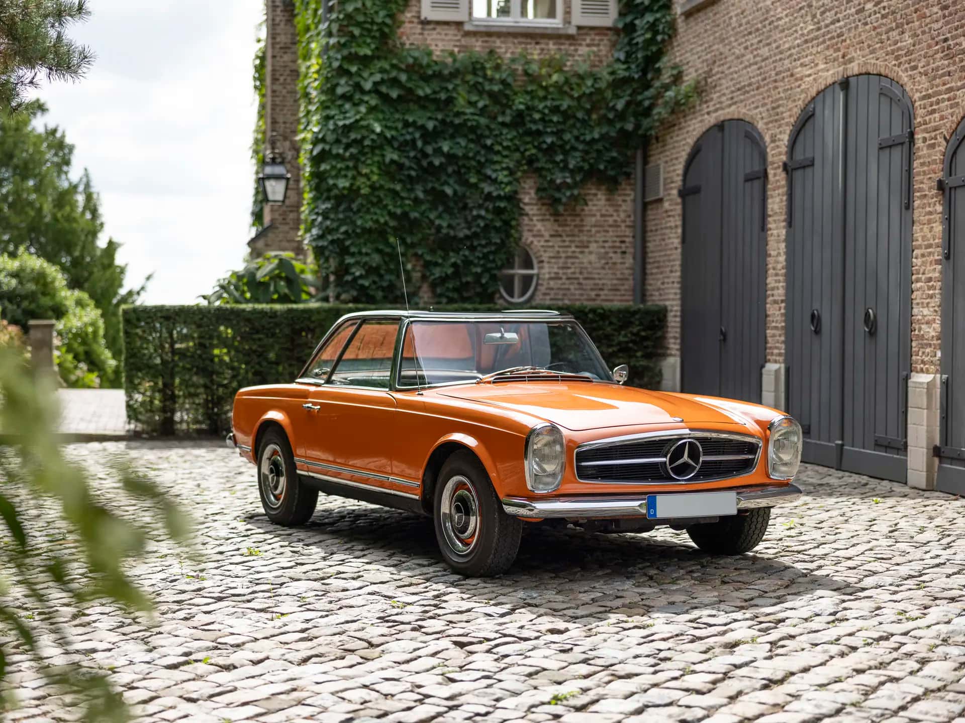 1963 Mercedes-Benz 230 SL ‘Pagoda’ Factory Development Car sold for €220,000