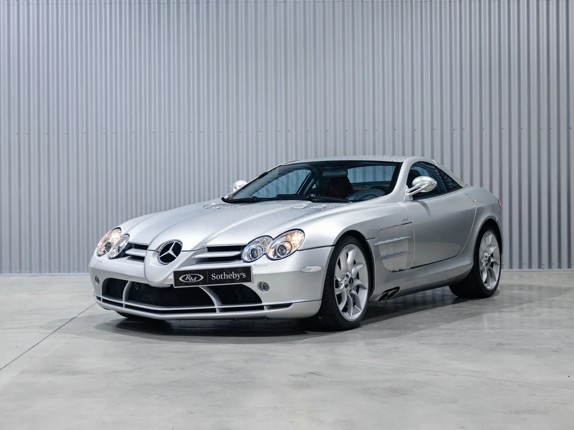 2005 Mercedes-Benz SLR McLaren sold for €246,875