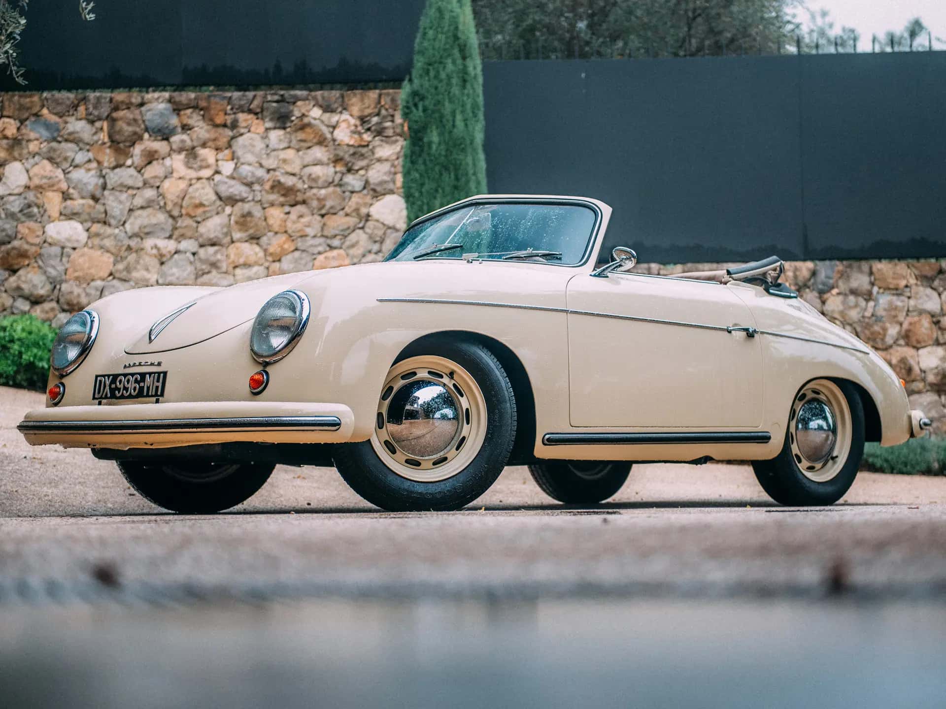 1954 Porsche 356 Pre-A 1500 Super Cabriolet sold for €212,750