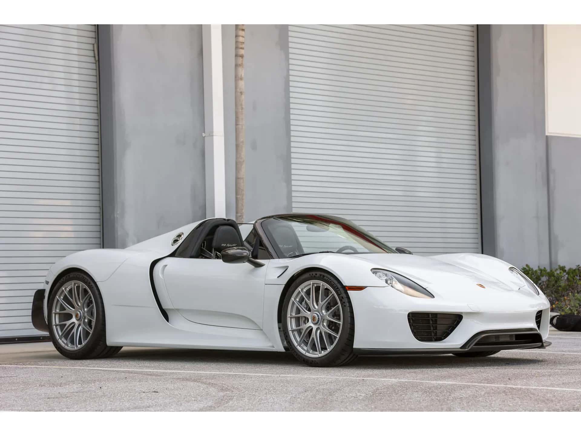 2015 Porsche 918 'Weissach' Spyder sold for $1,600,000