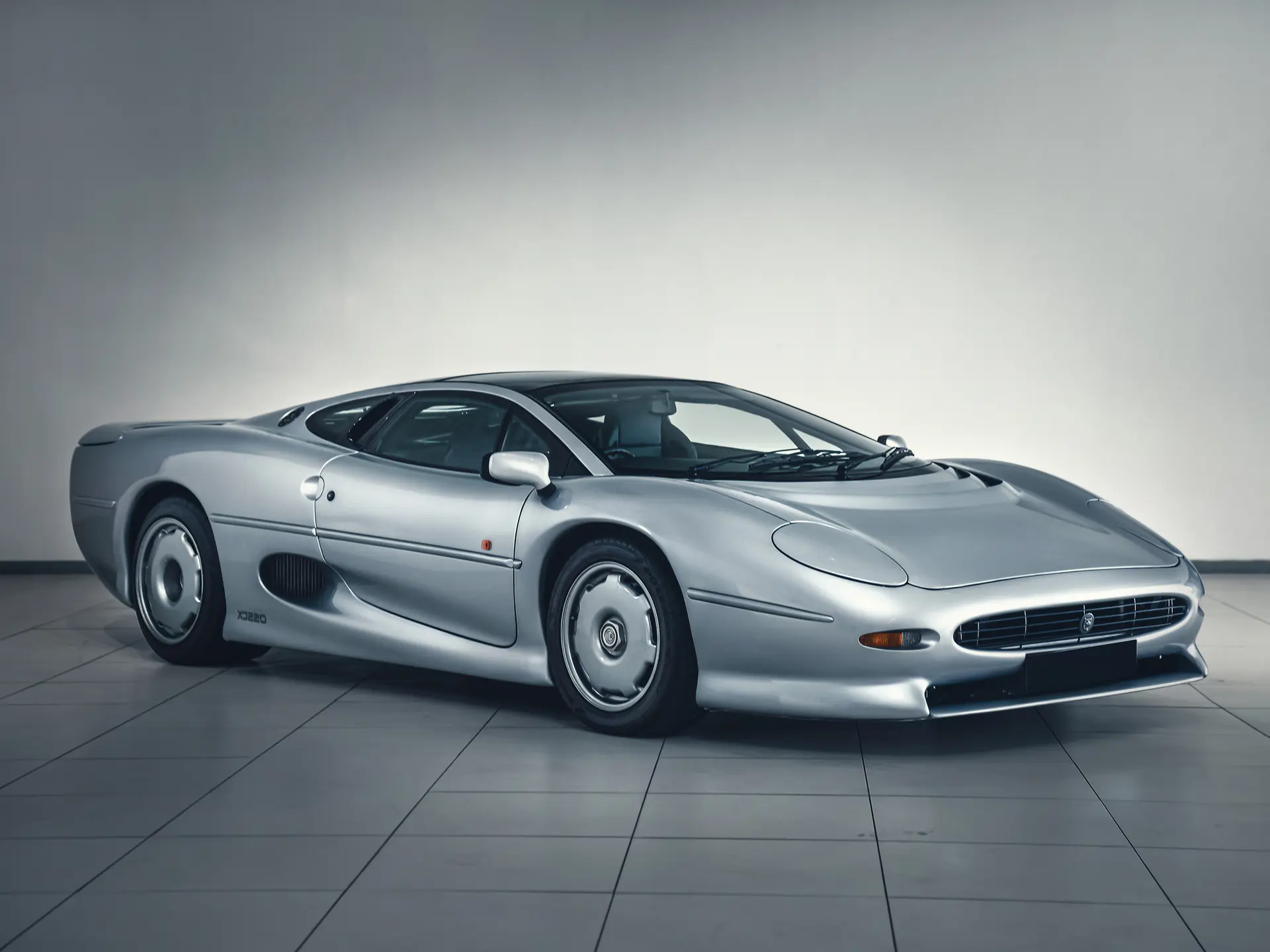 1993 Jaguar XJ220 sold for $0
