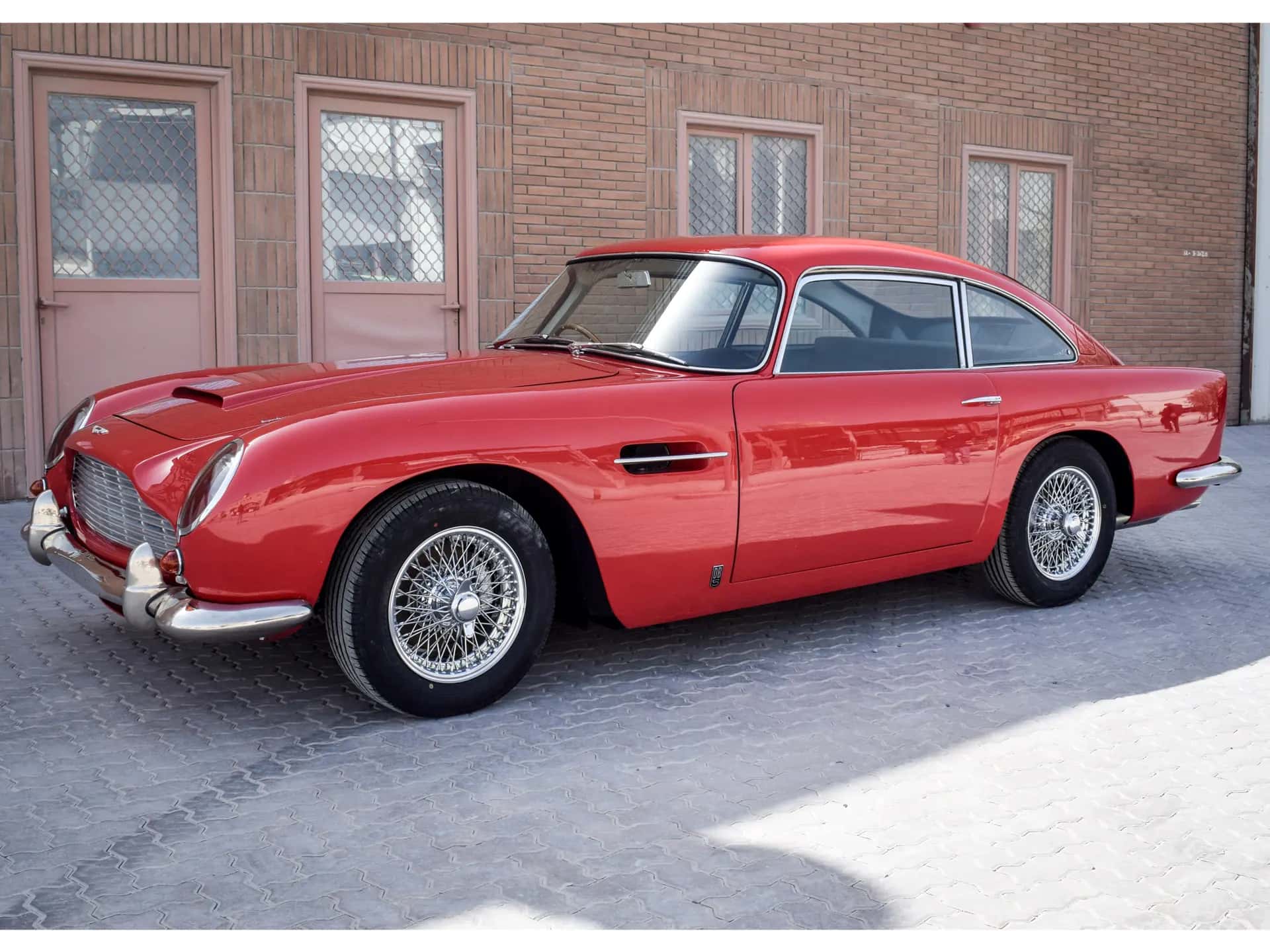 1965 Aston Martin DB5 sold for £0