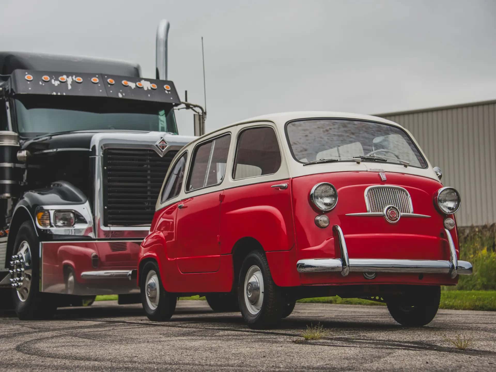1959 Fiat 600 Multipla sold for $29,700