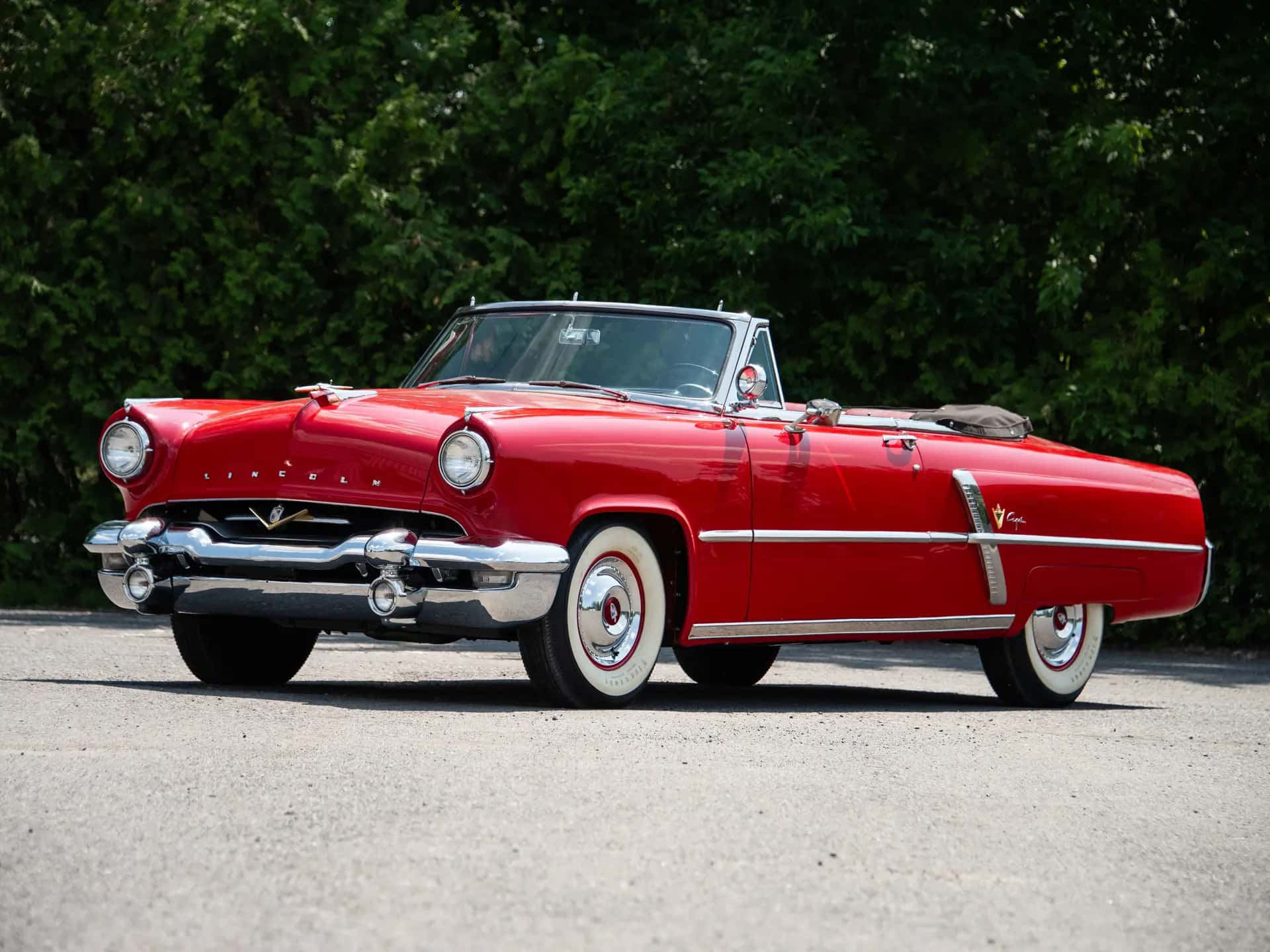 1953 Lincoln Capri Convertible sold for $29,700