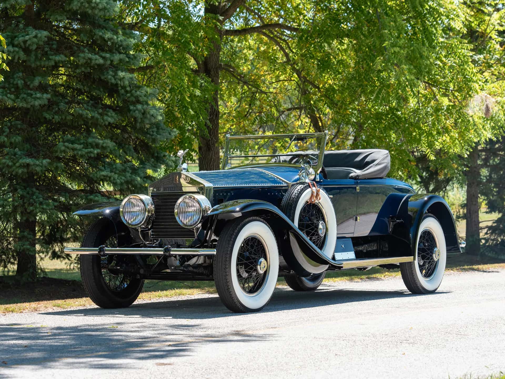 1926 Rolls-Royce Silver Ghost Piccadilly Roadster in the style of Merrimac sold for $308,000