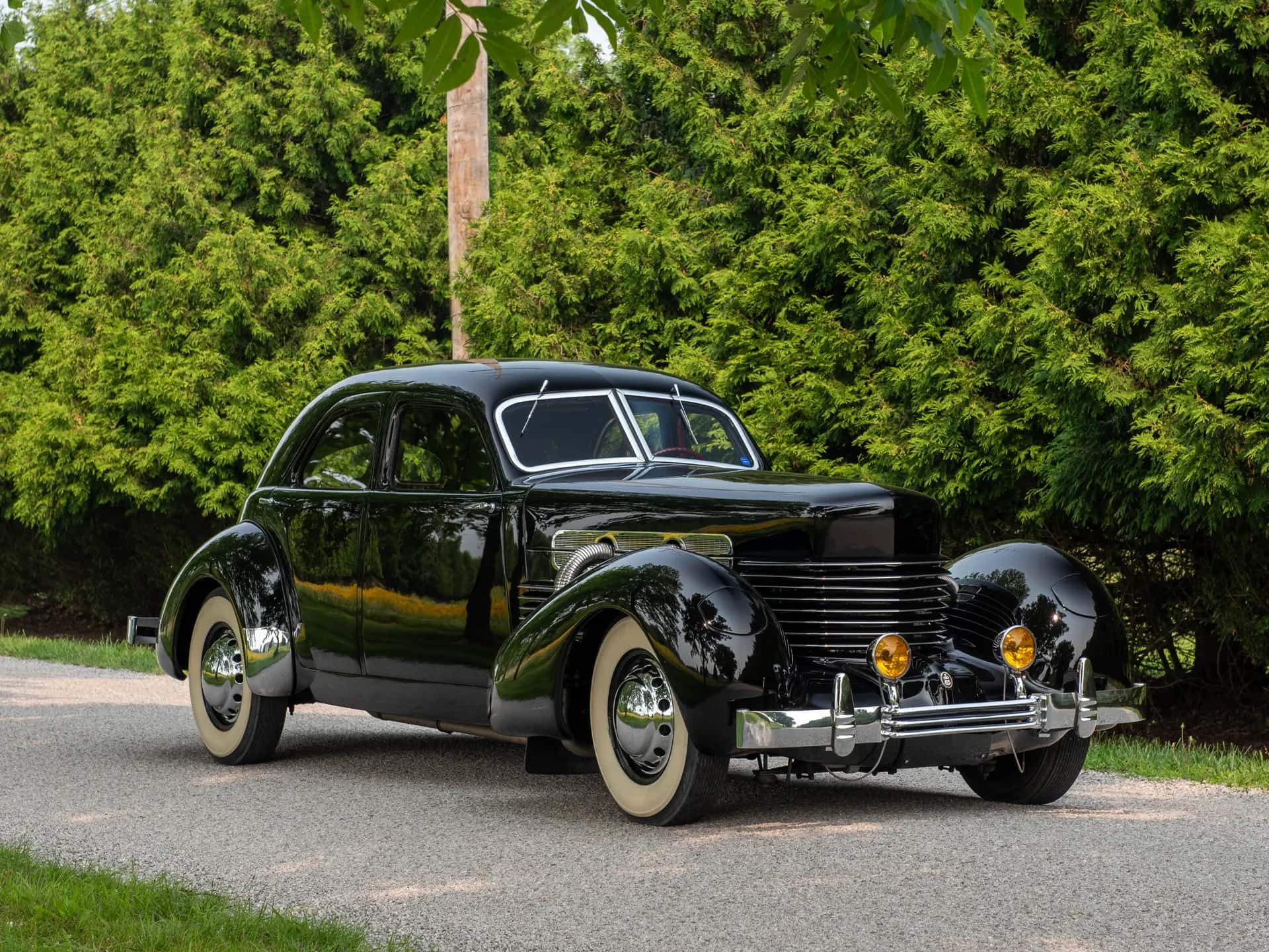 1937 Cord 812 Custom Beverly sold for $74,250