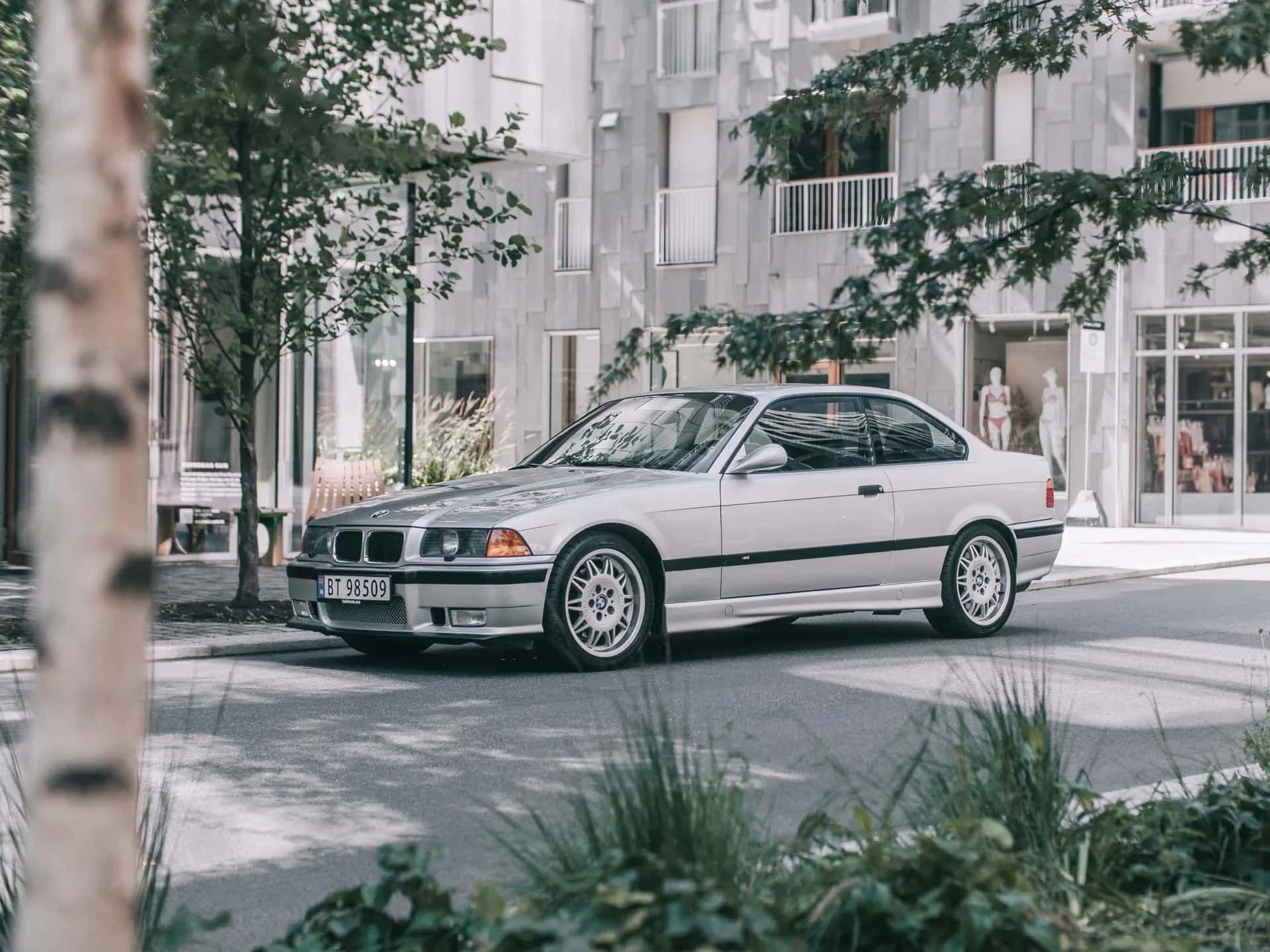 1993 BMW M3 sold for $43,700