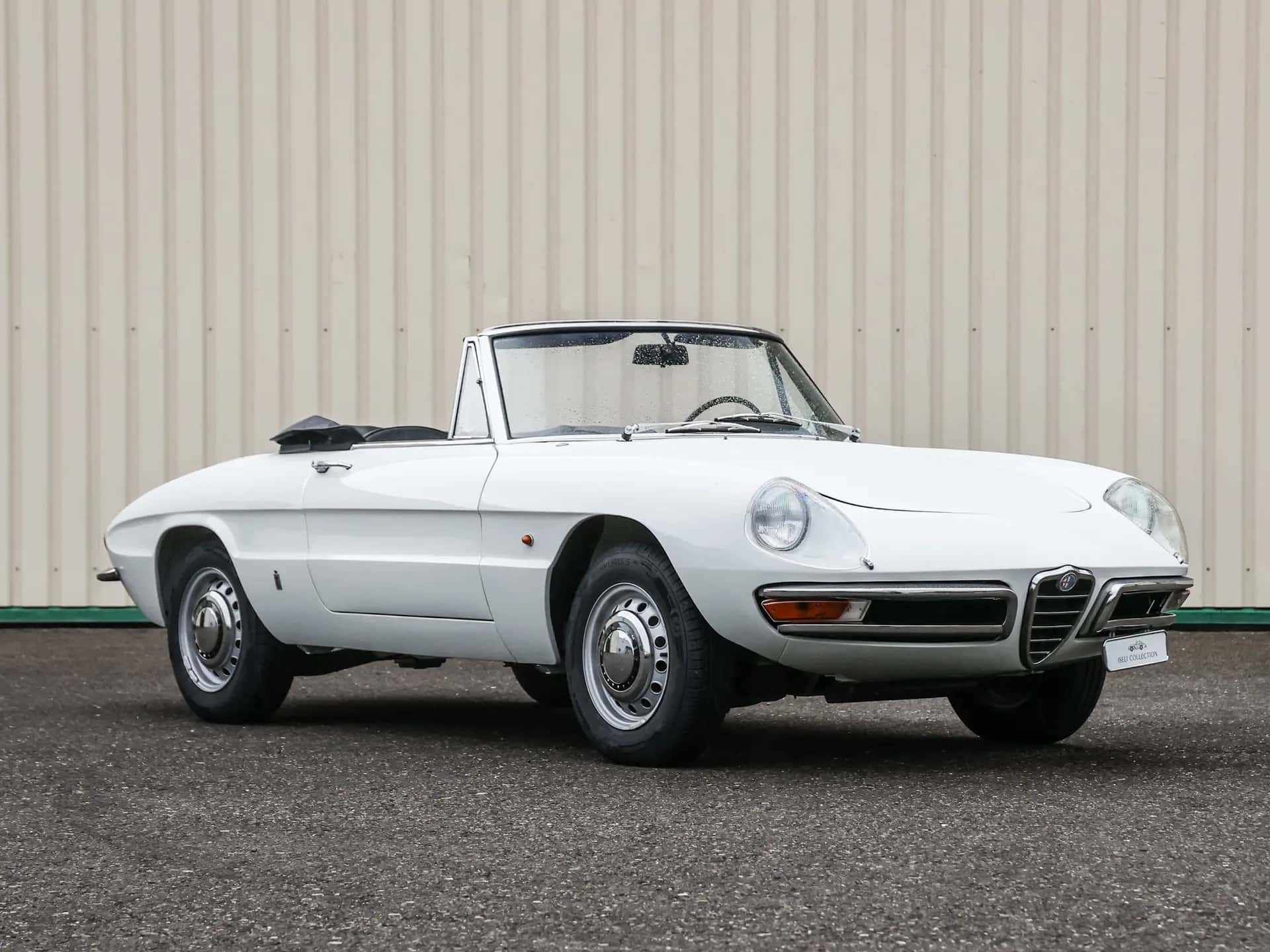 1966 Alfa Romeo 1600 'Duetto' Spider sold for $92,000