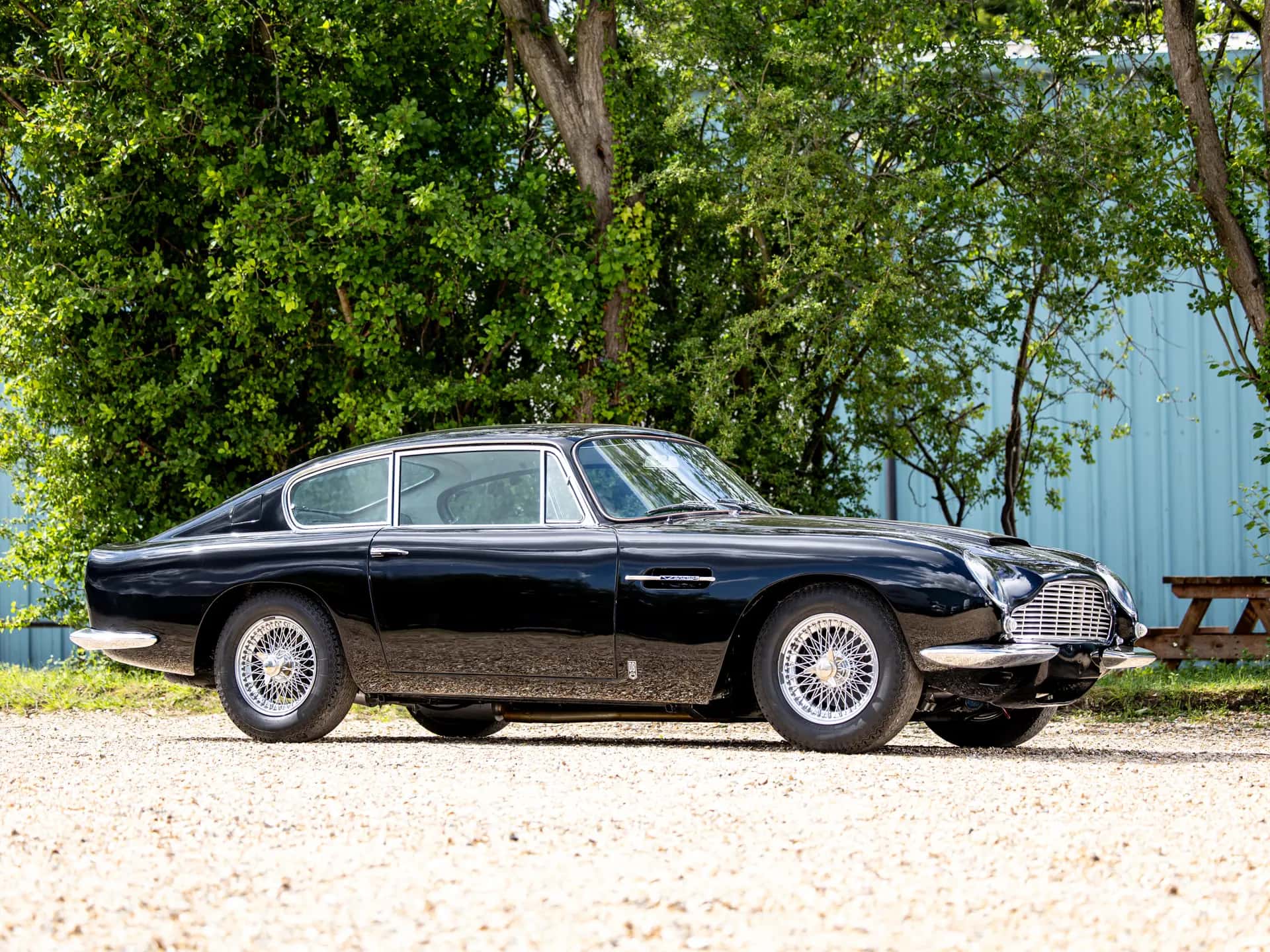 1966 Aston Martin DB6 Vantage sold for $286,250
