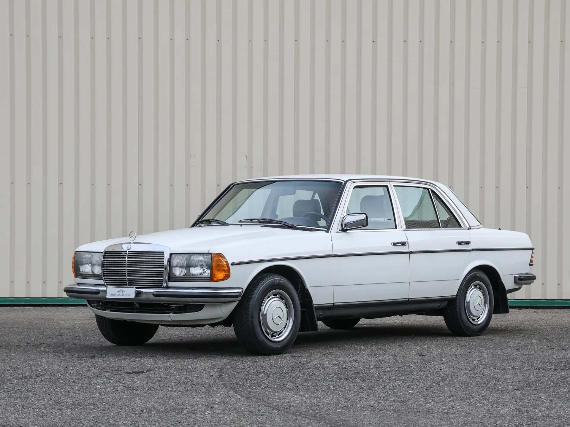 1983 Mercedes-Benz 280 E sold for $10,350